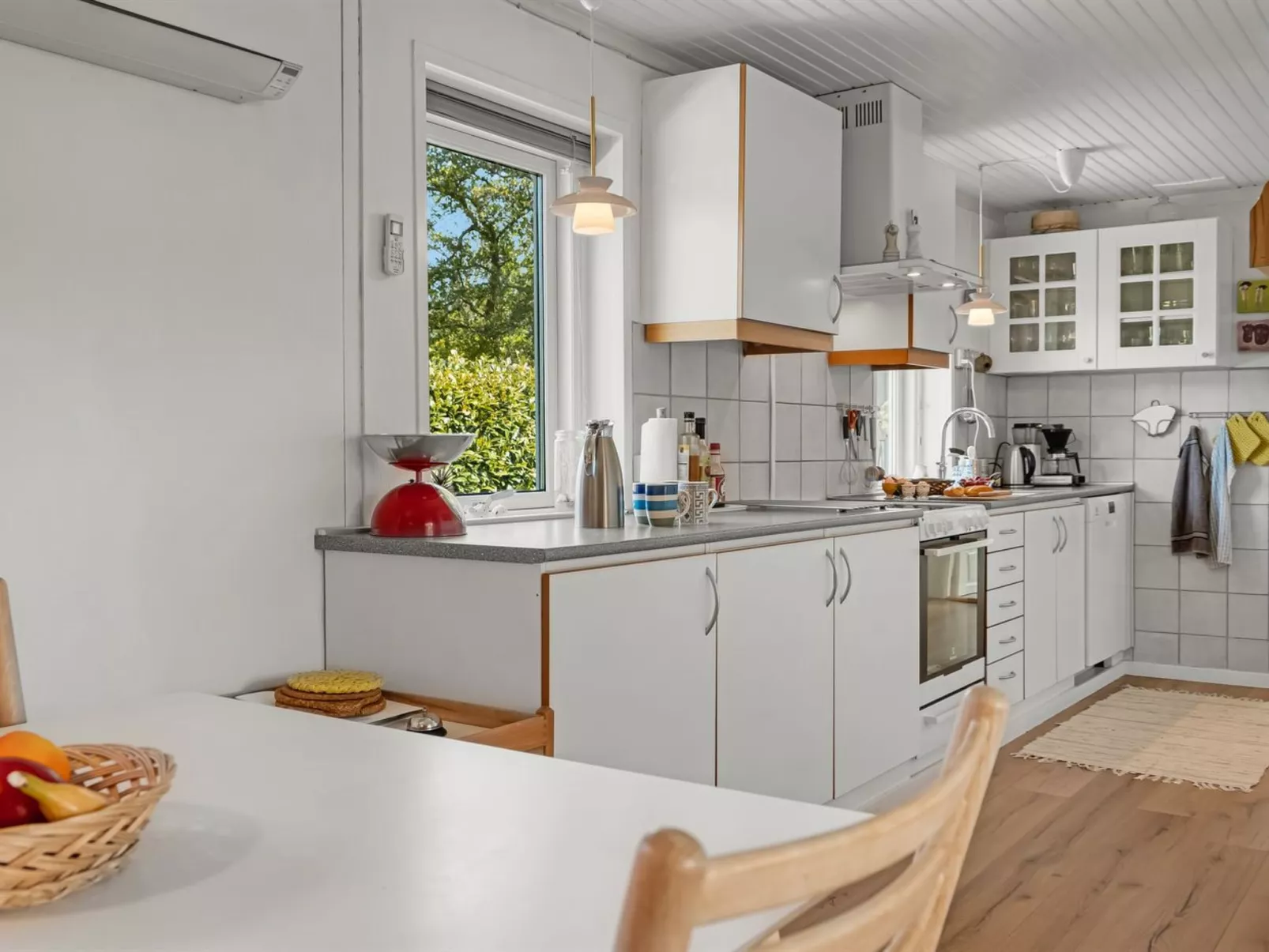 "Meindor" - 240m to the fjord-Drinnen