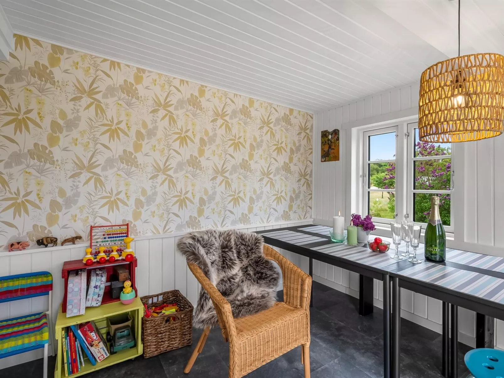 "Blomma" - 1km from the sea-Inside