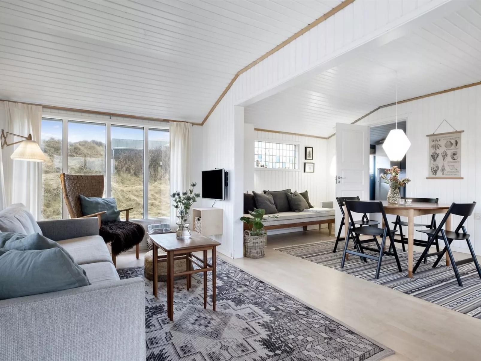 "Aarno" - 120m from the sea-Dedans