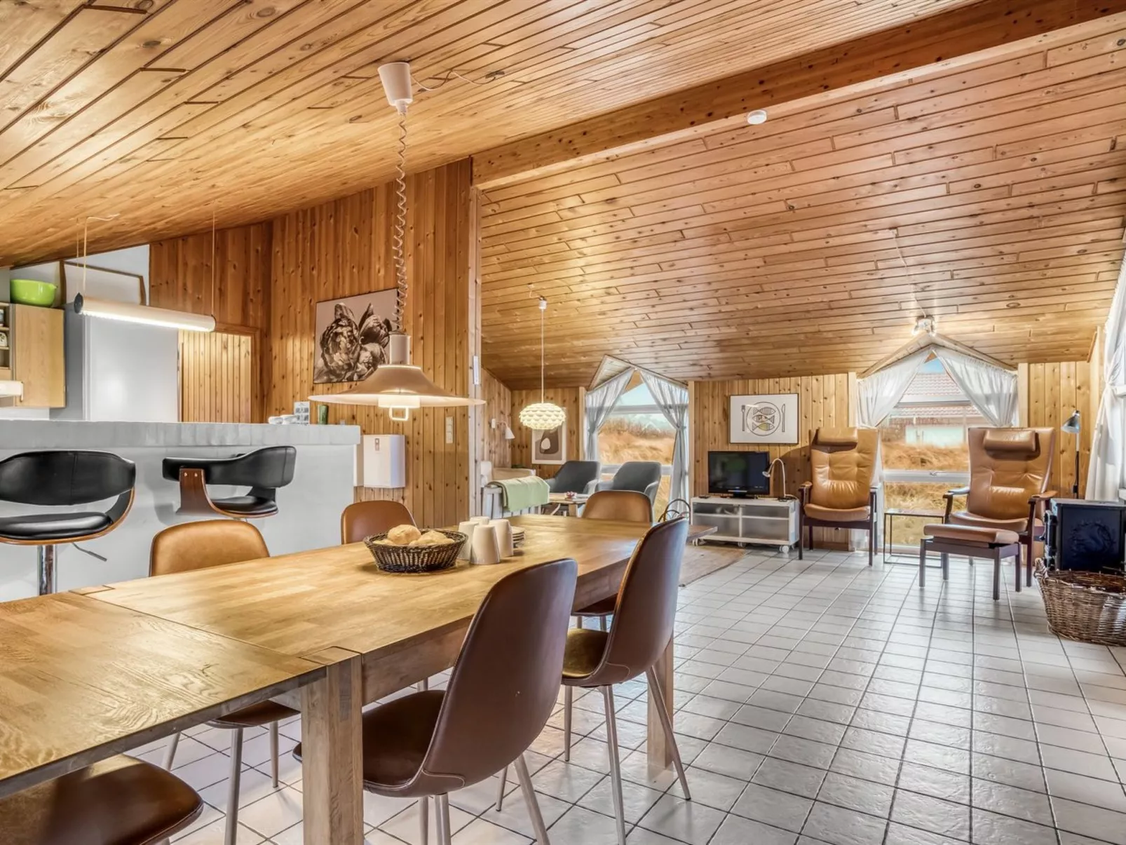 "Annemone" - 600m from the sea-Inside