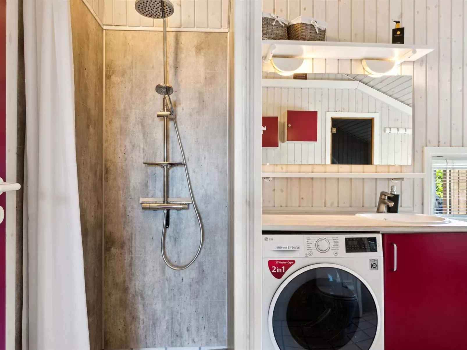 "Gunwald" - 230m from the sea-Inside