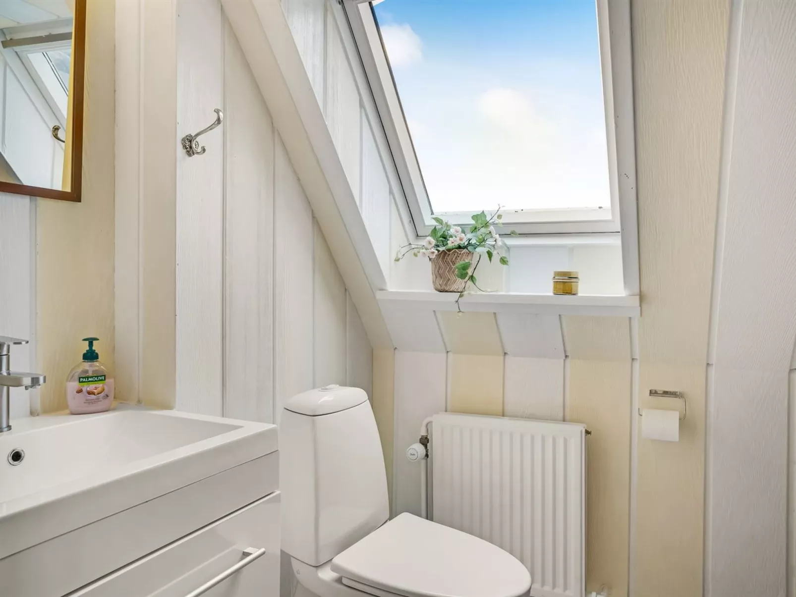 "Star" - 200m to the fjord-Inside