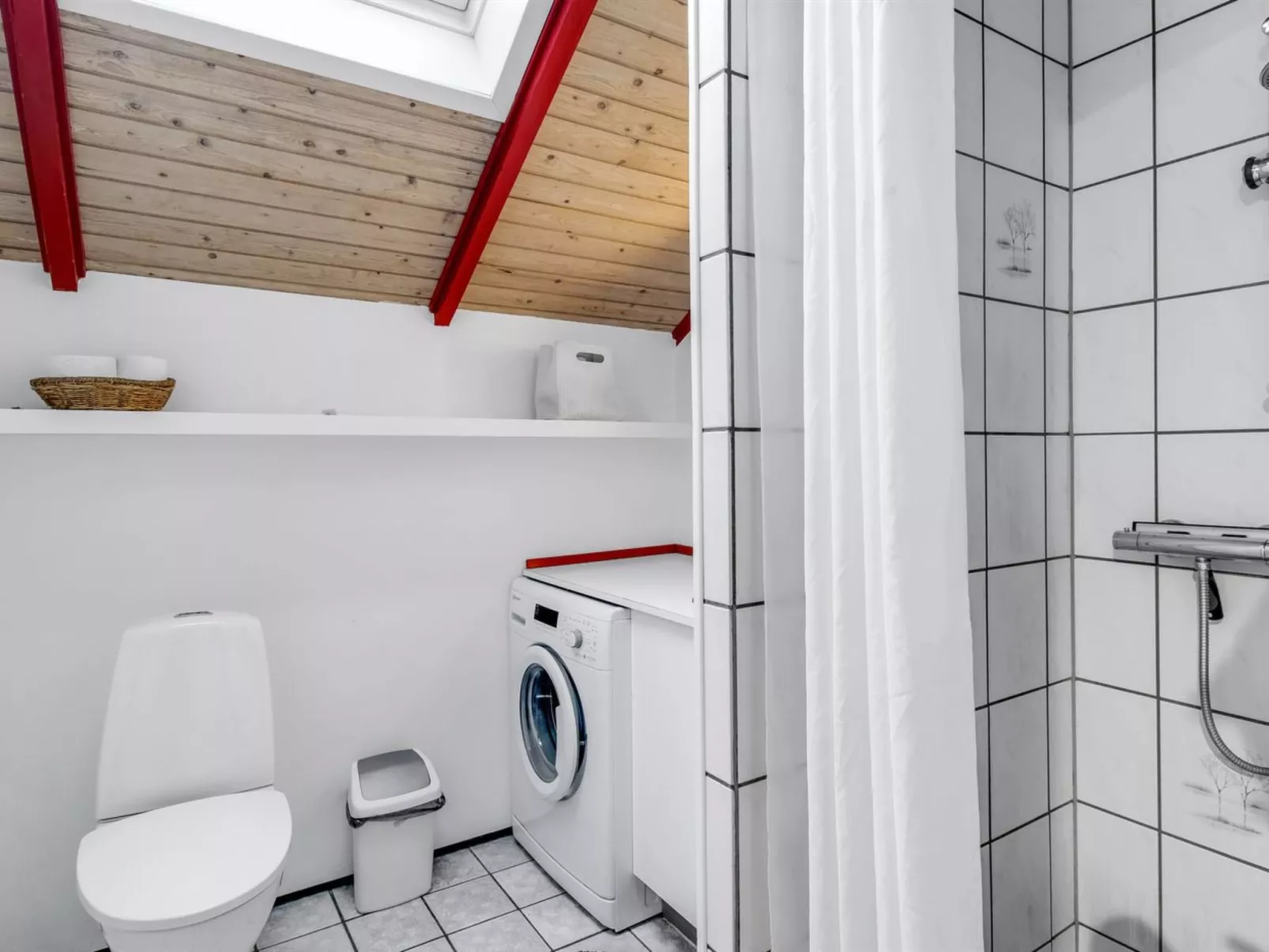 "Reinhold" - 1.9km from the sea-Inside