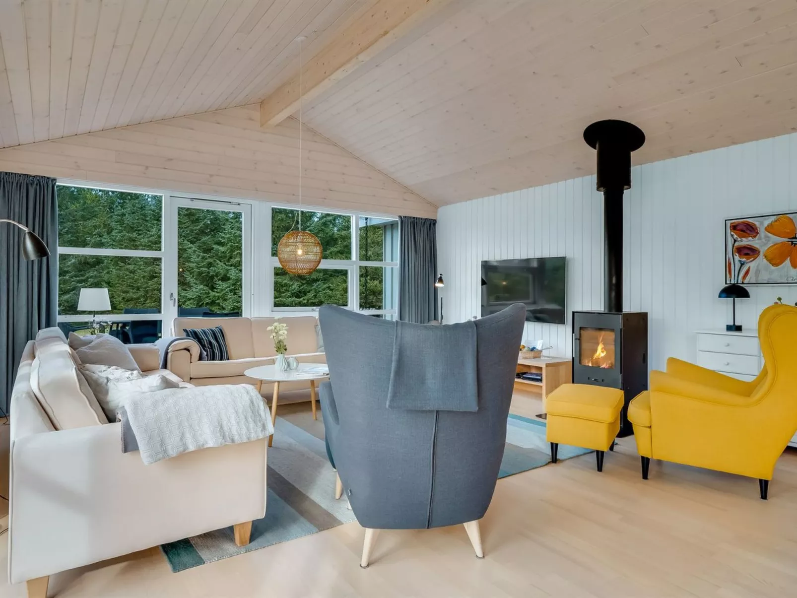 "Toska" - 3km from the sea-Inside