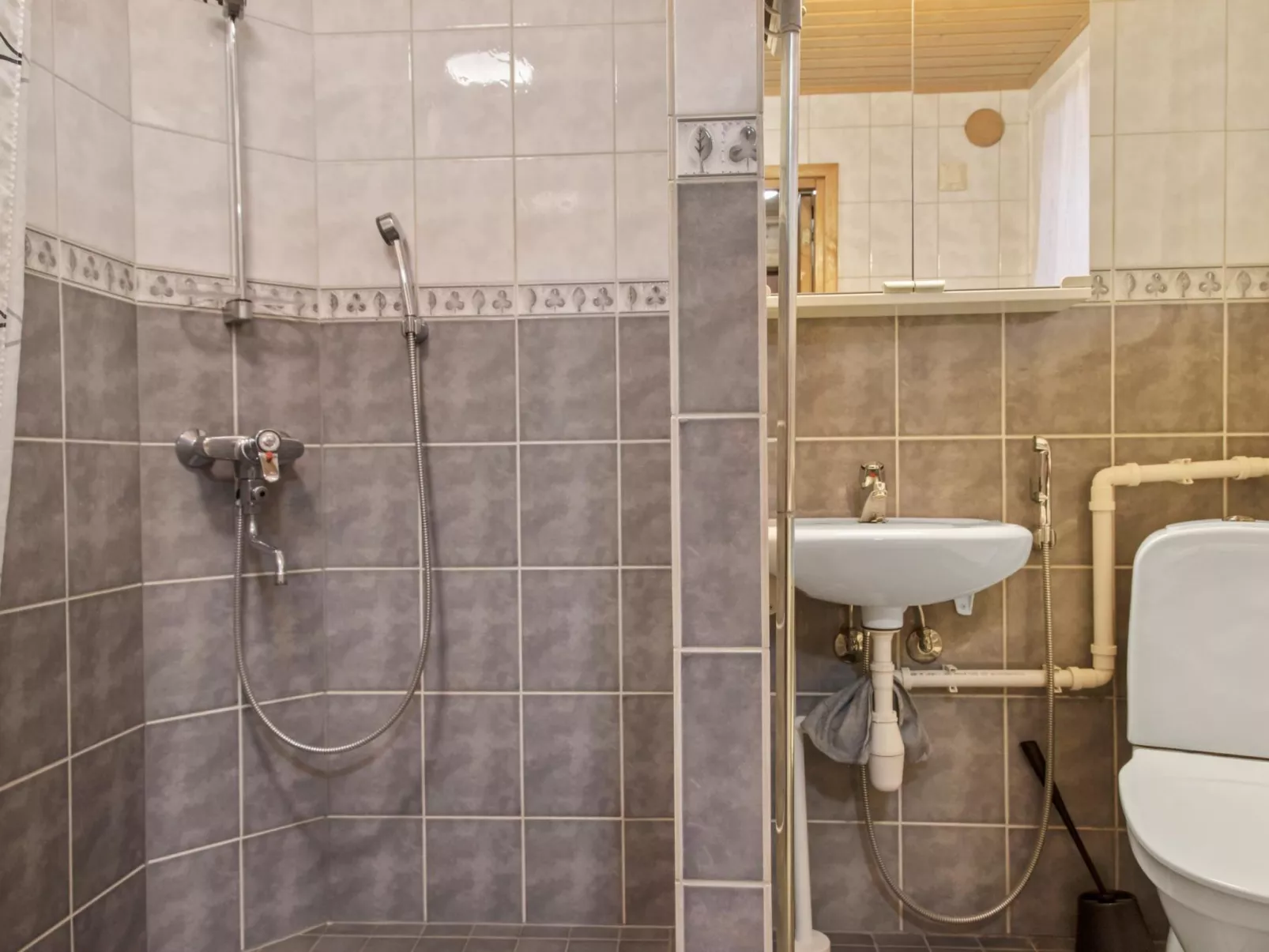 Kaltiotievantie 2 mökki 1-Inside