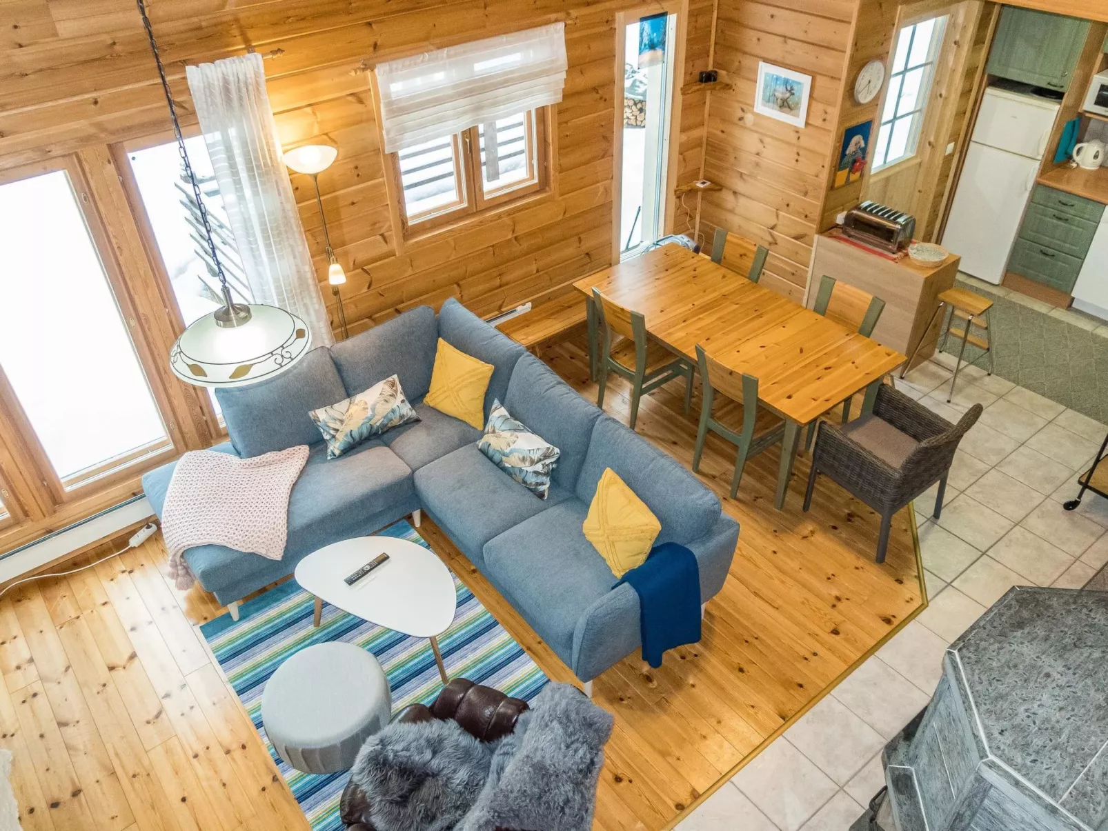 Kevätruska b-Dedans