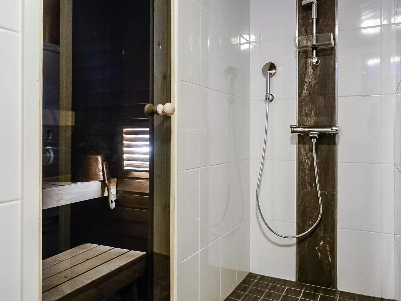 Levin rinnelinna a8-Inside