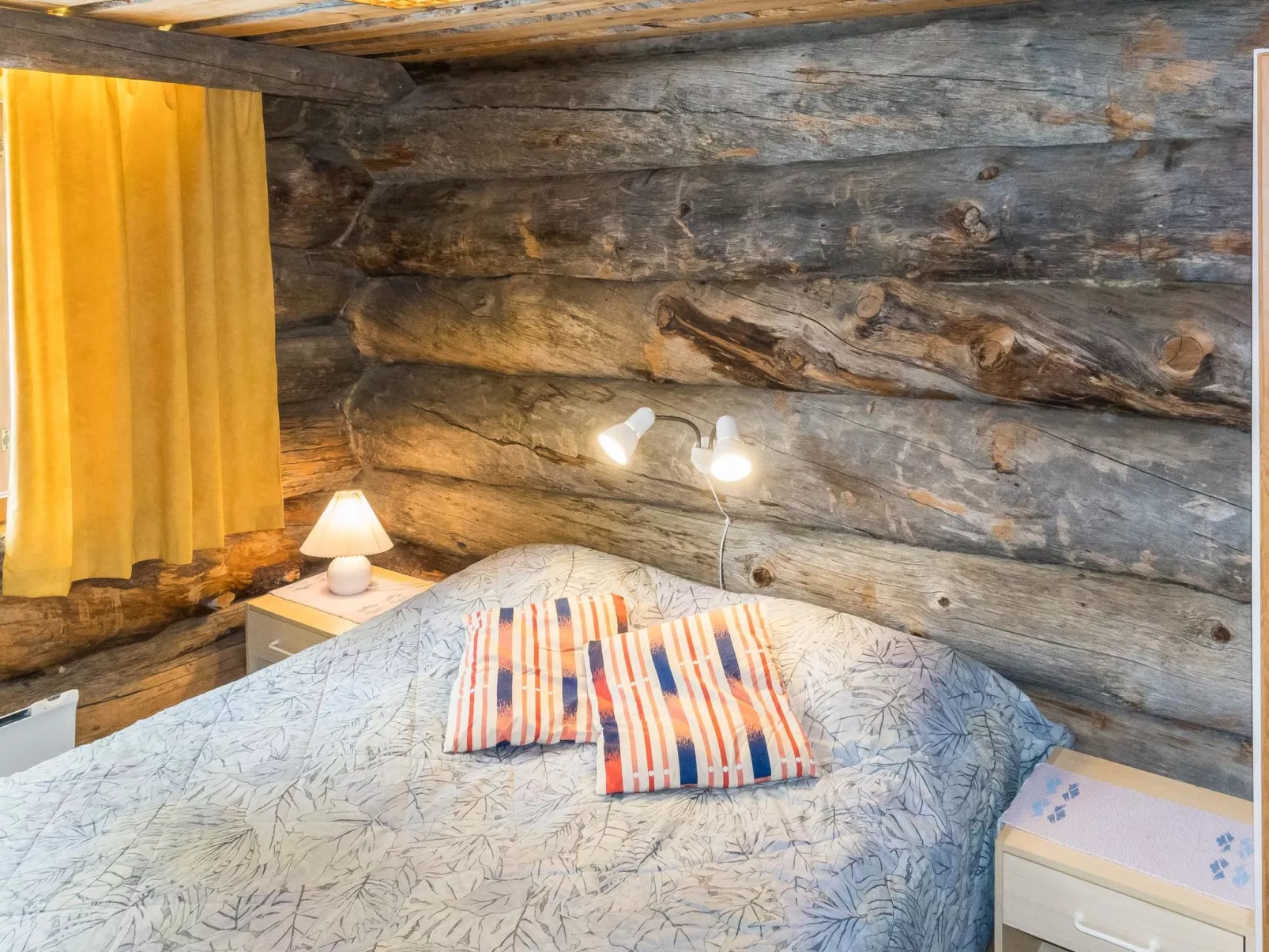 Luostonseita 1-Drinnen