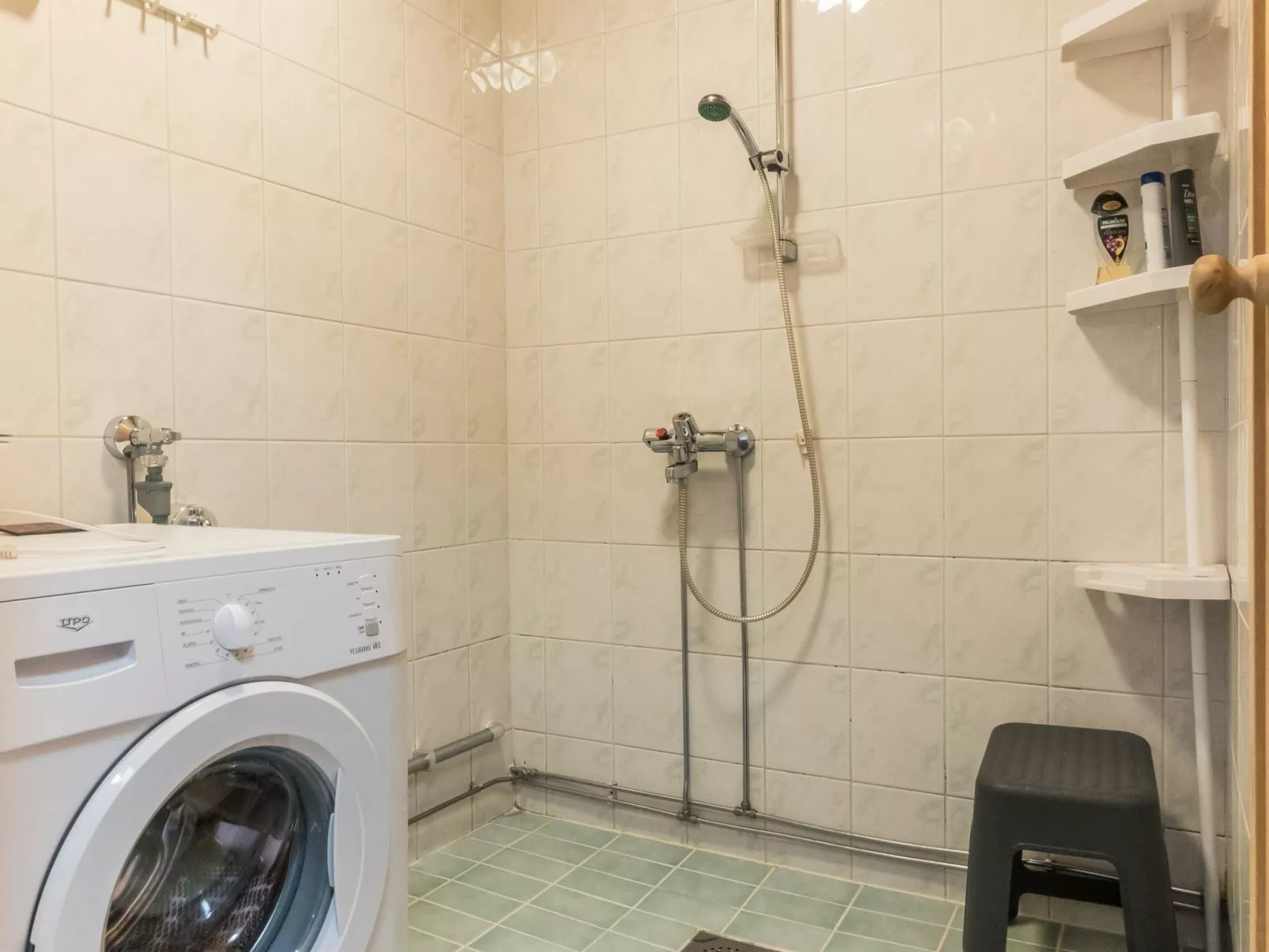 Saariseläntie 8 d7-Drinnen