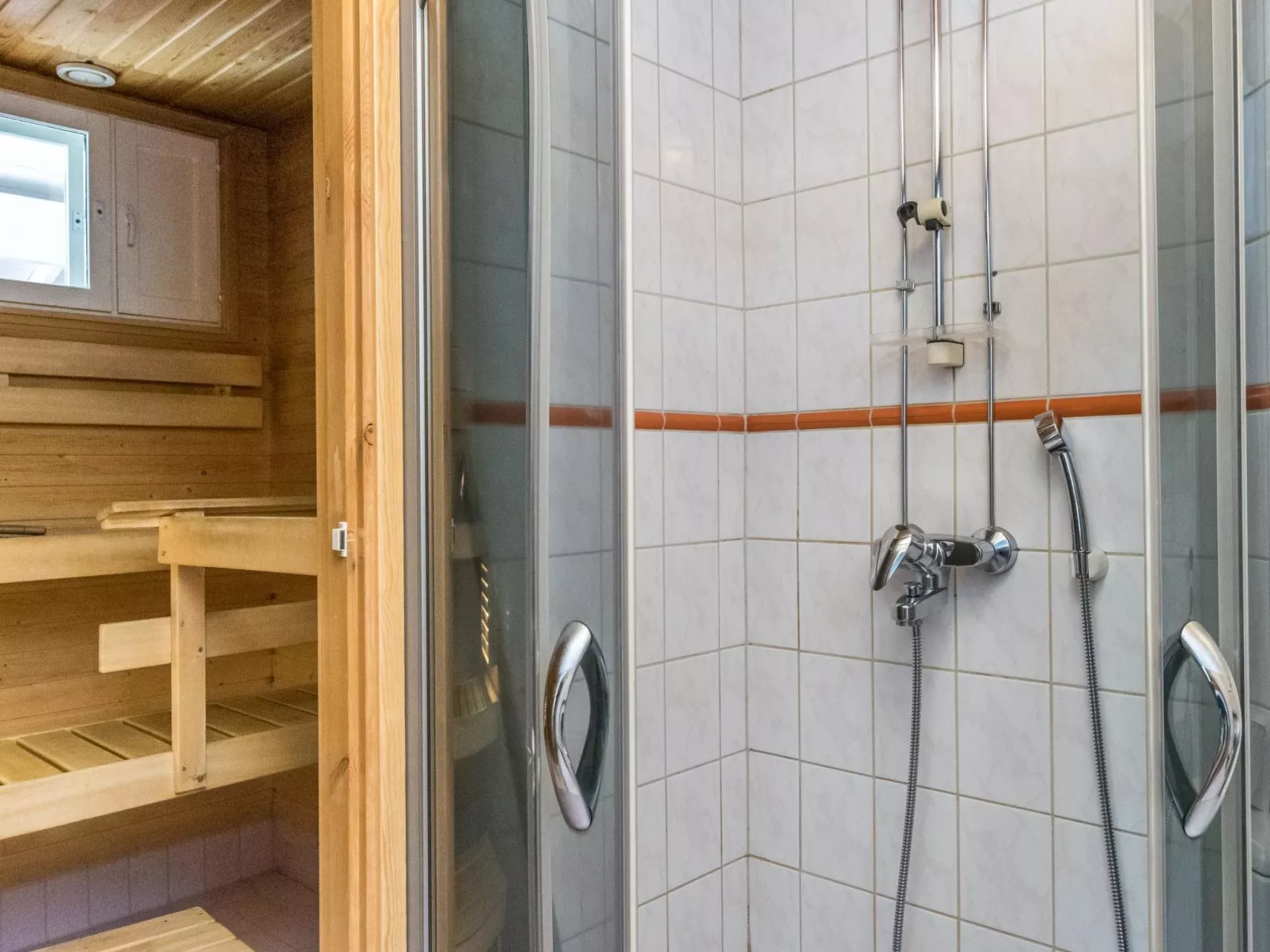 Moitakuru b 26-Dedans