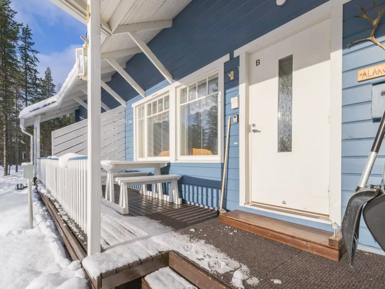 Kuksatie 8 b-Drinnen