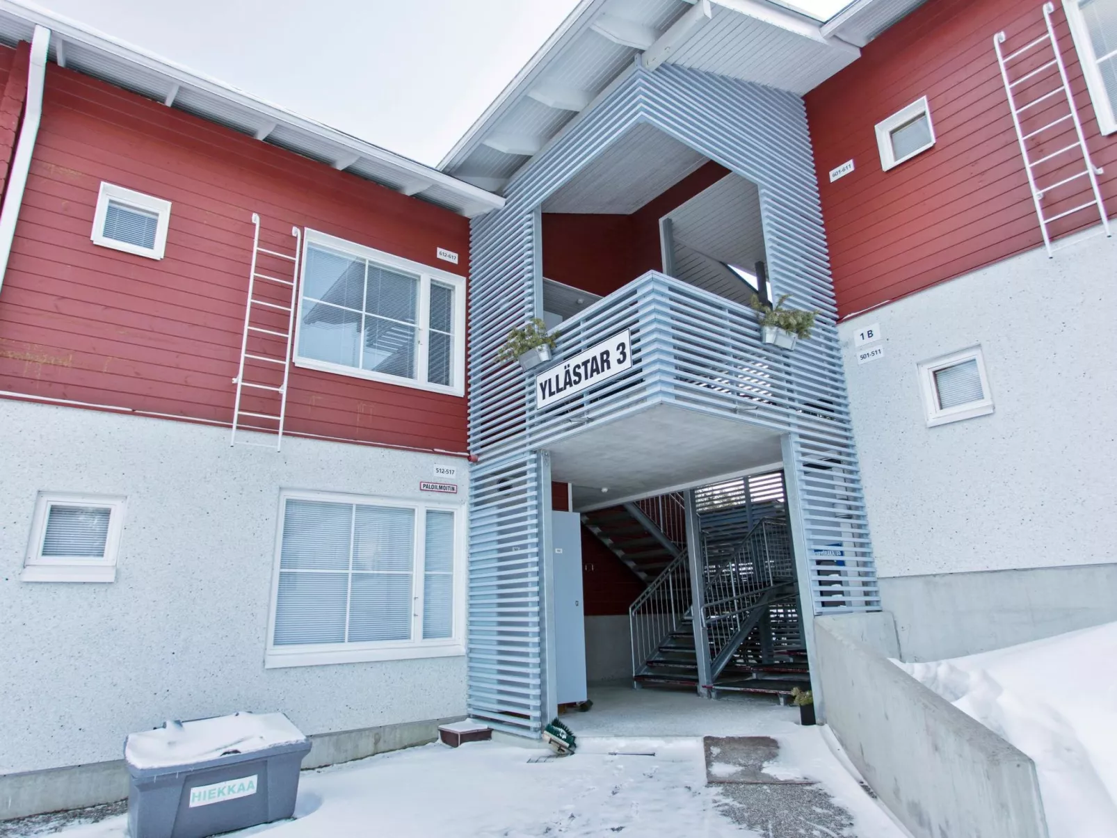 Yllästar 3 as 506-Dedans