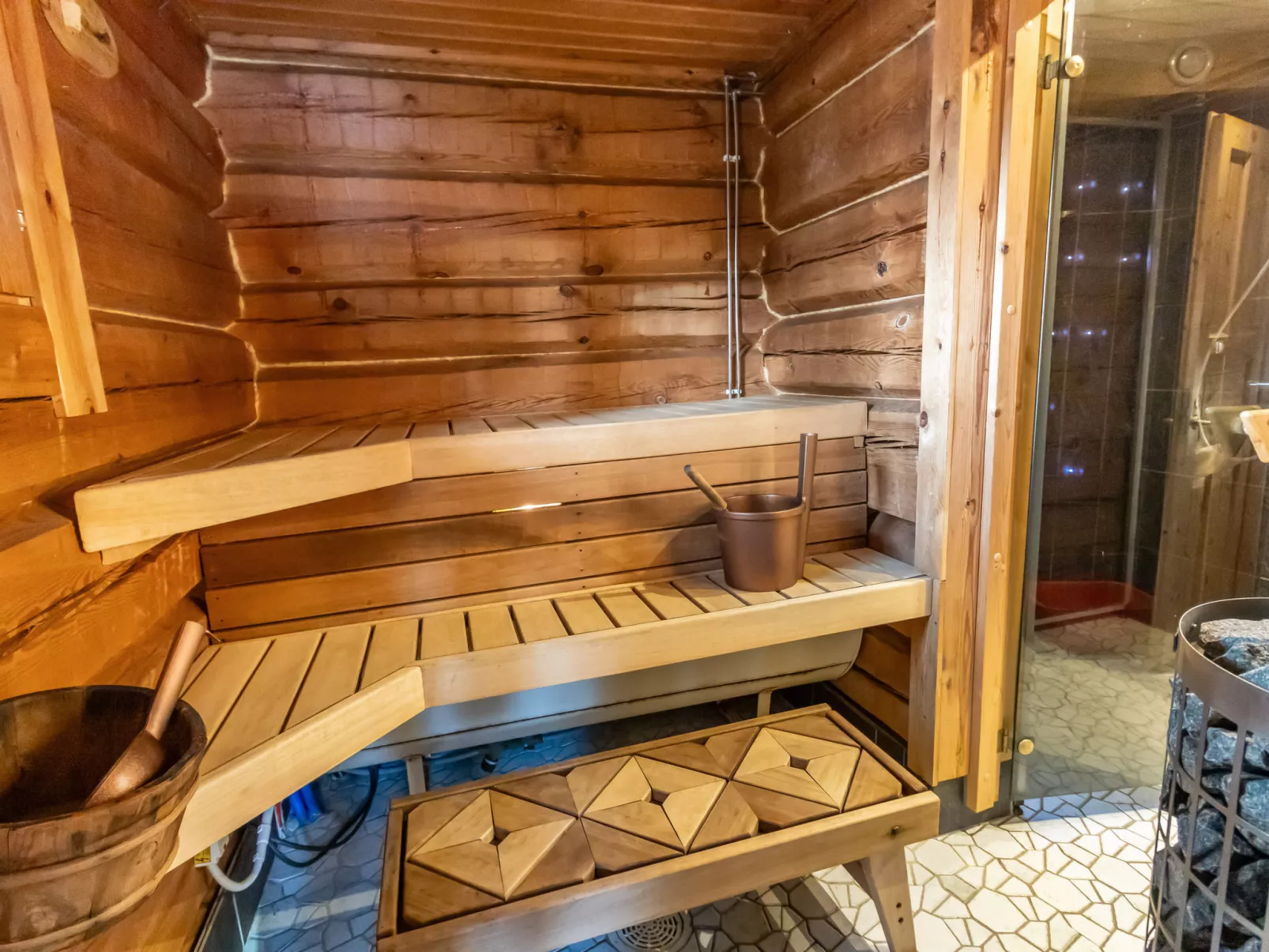 Kuukkelitupa-Drinnen