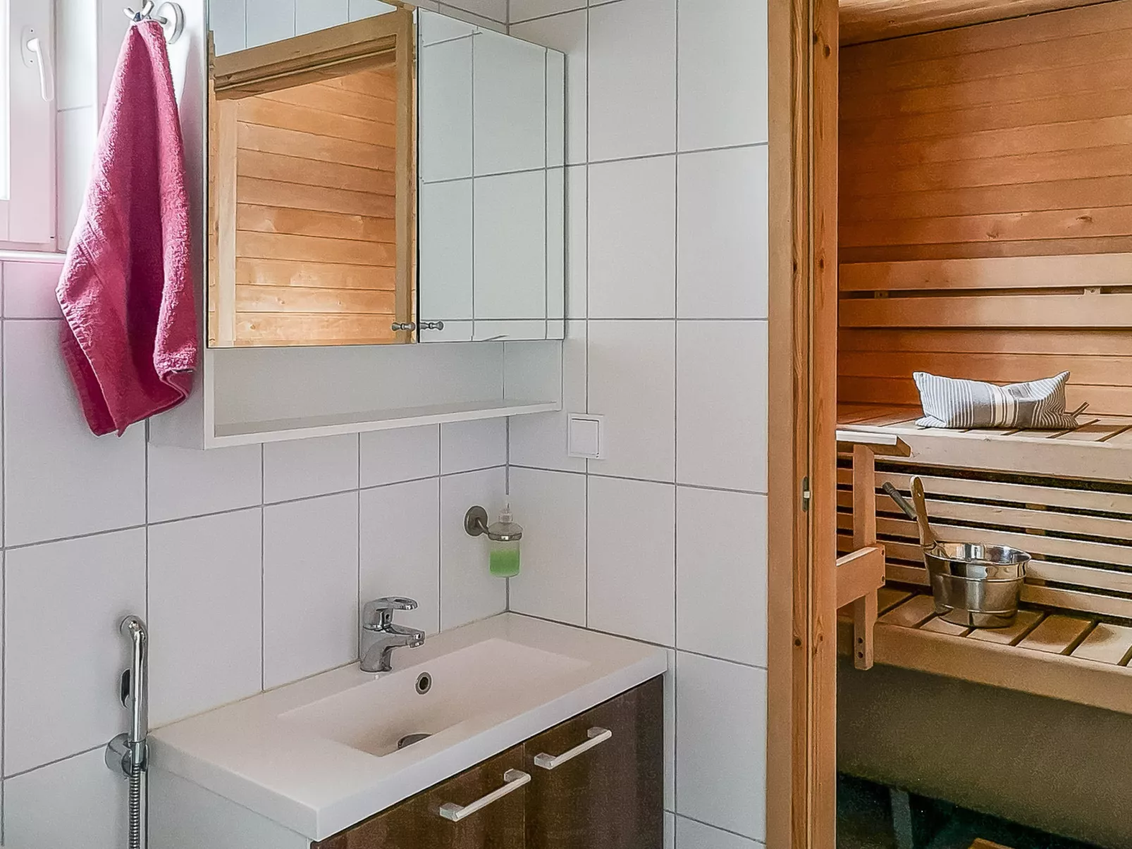 Yllästar 3 as 601-Dedans