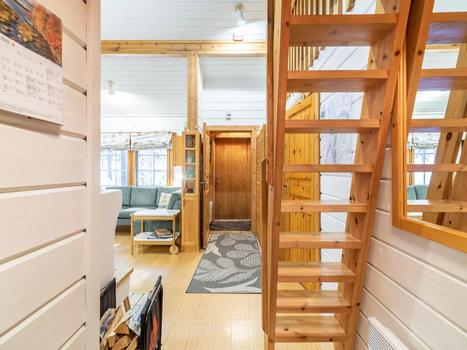 Lomaylläs h105 / pistopolku 2a-Inside