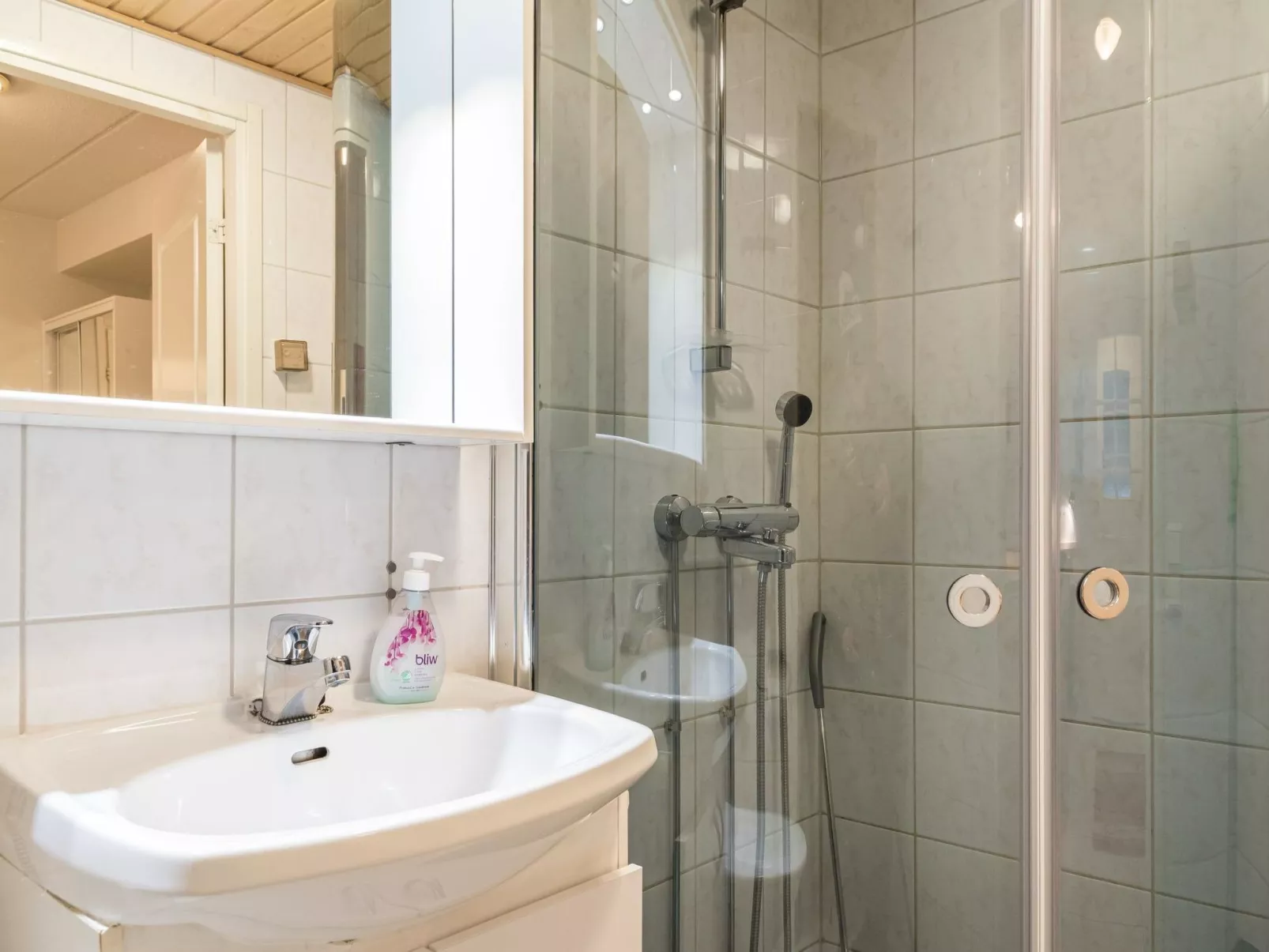 Levi star 915-Drinnen