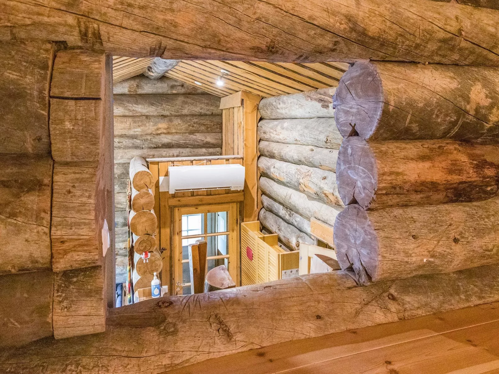 Lomaylläs maja/keloluppo-Inside