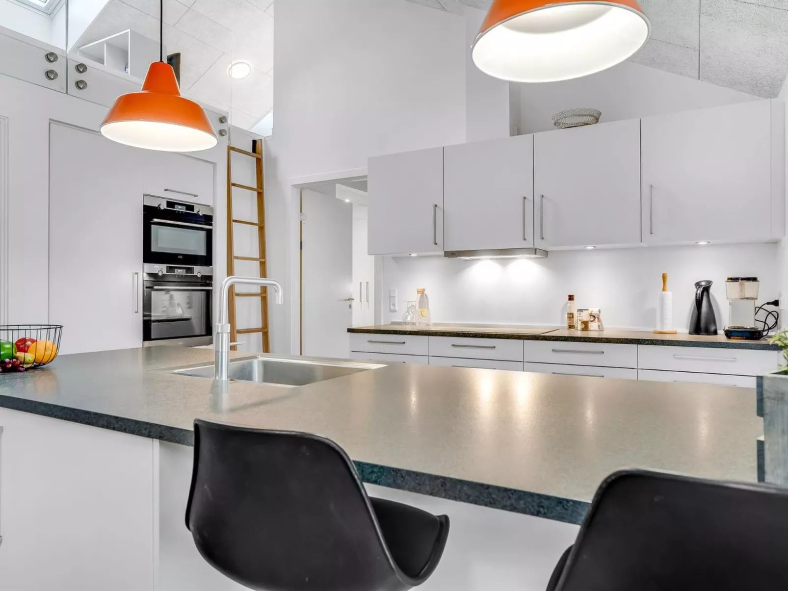 "Erlinda" - 300m from the sea-Dedans