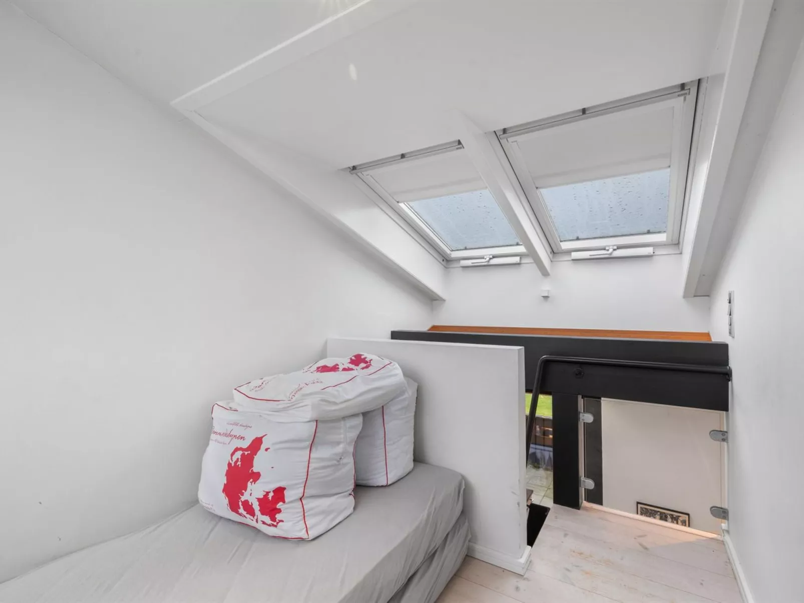 "Erlinda" - 600m from the sea-Inside