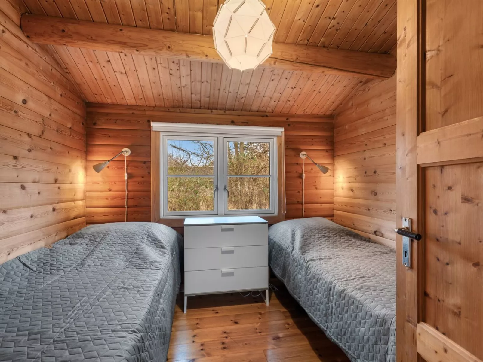 "Doris" - 150m from the sea-Dedans