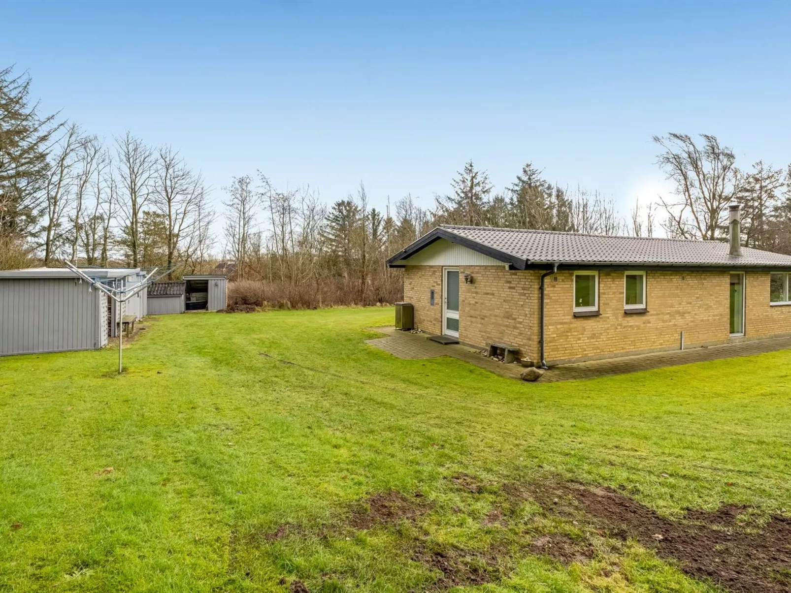 "Marika" - 400m to the fjord-Outside