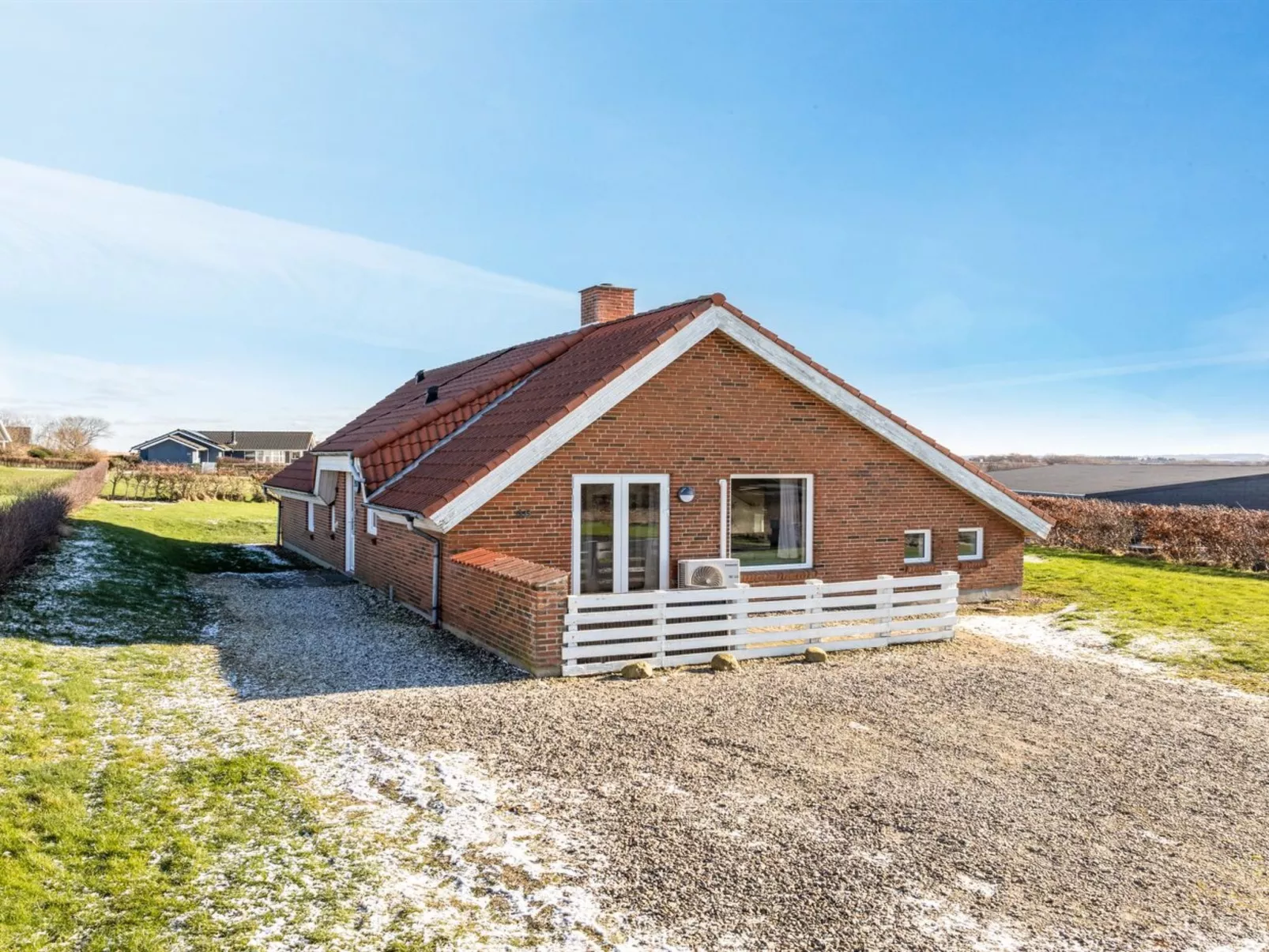 "Nikolce" - 300m to the fjord-Draußen