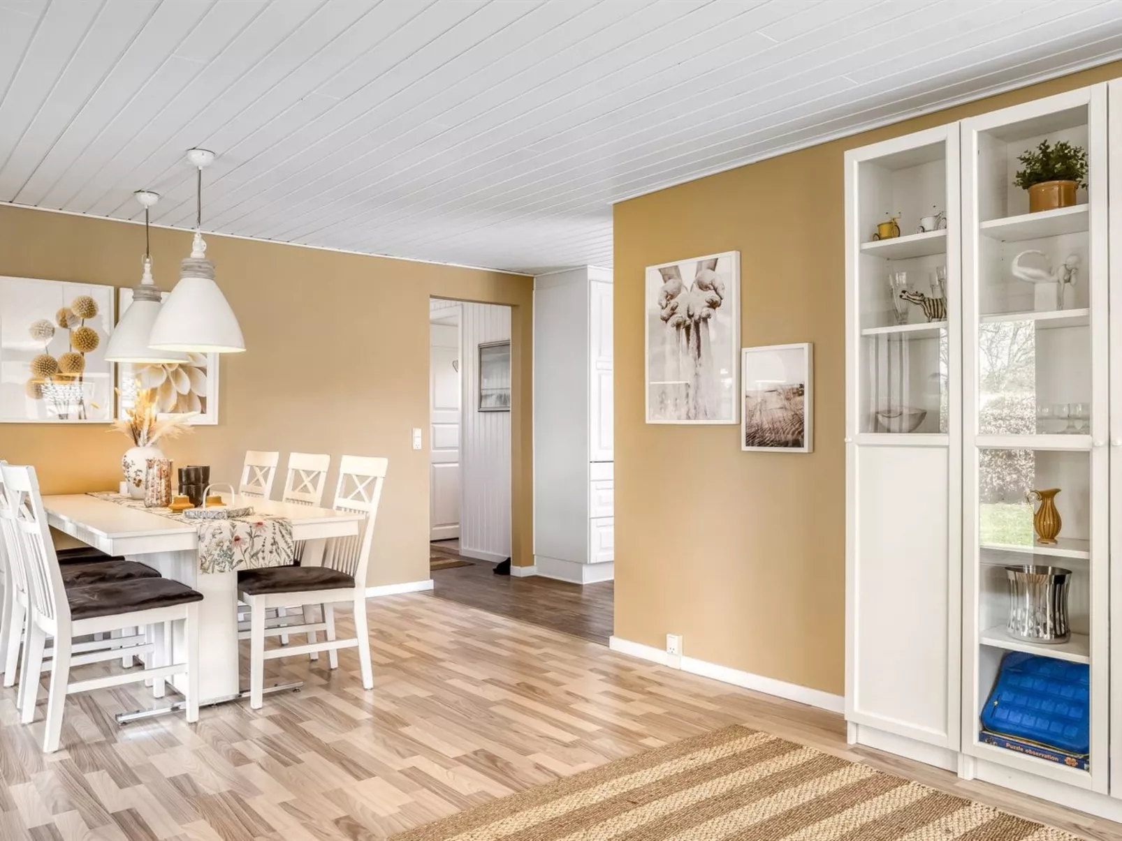 "Ruse" -  from the sea-Dedans