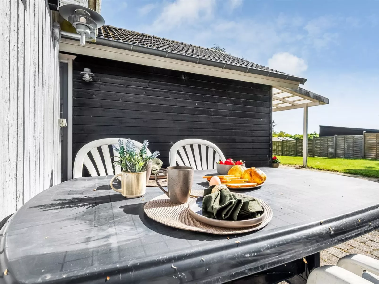 "Terttu" - 250m from the sea-Outside