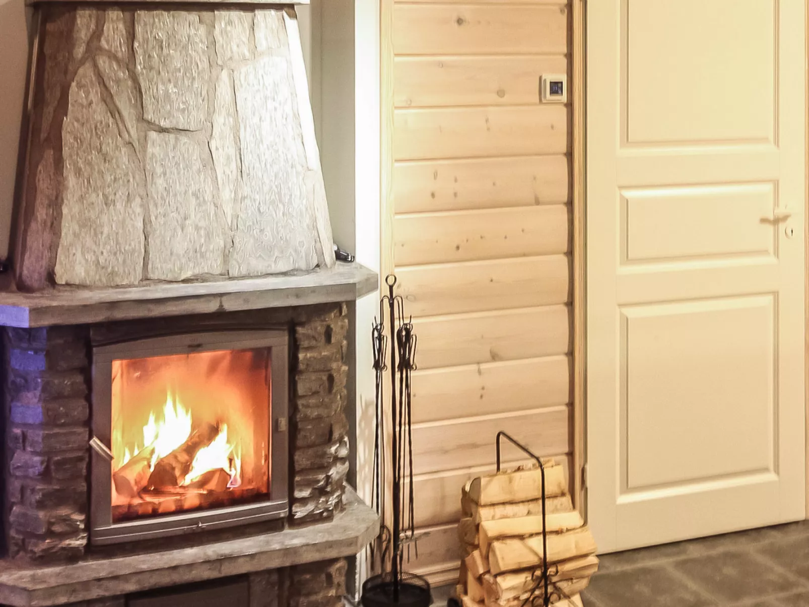 Rukan taikavuosselin helmi 8 a-Inside