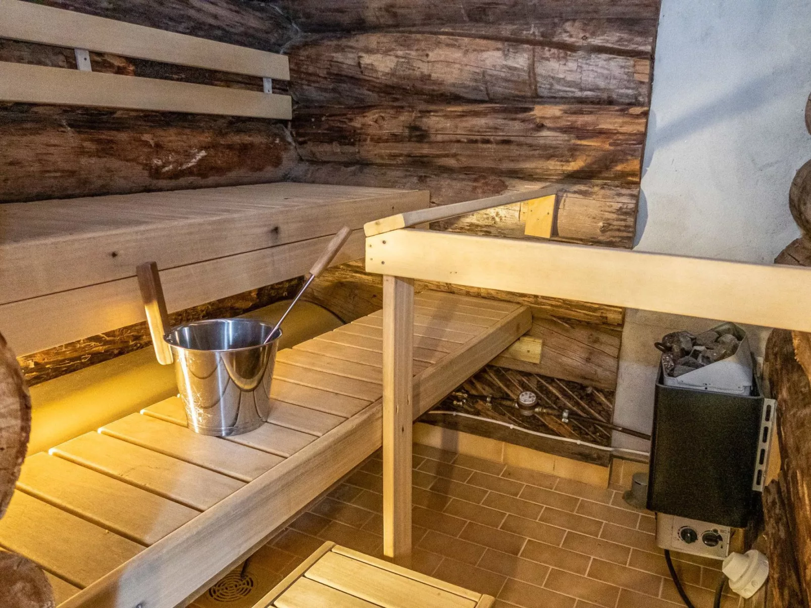 Pajuruka 2 a 1-Inside