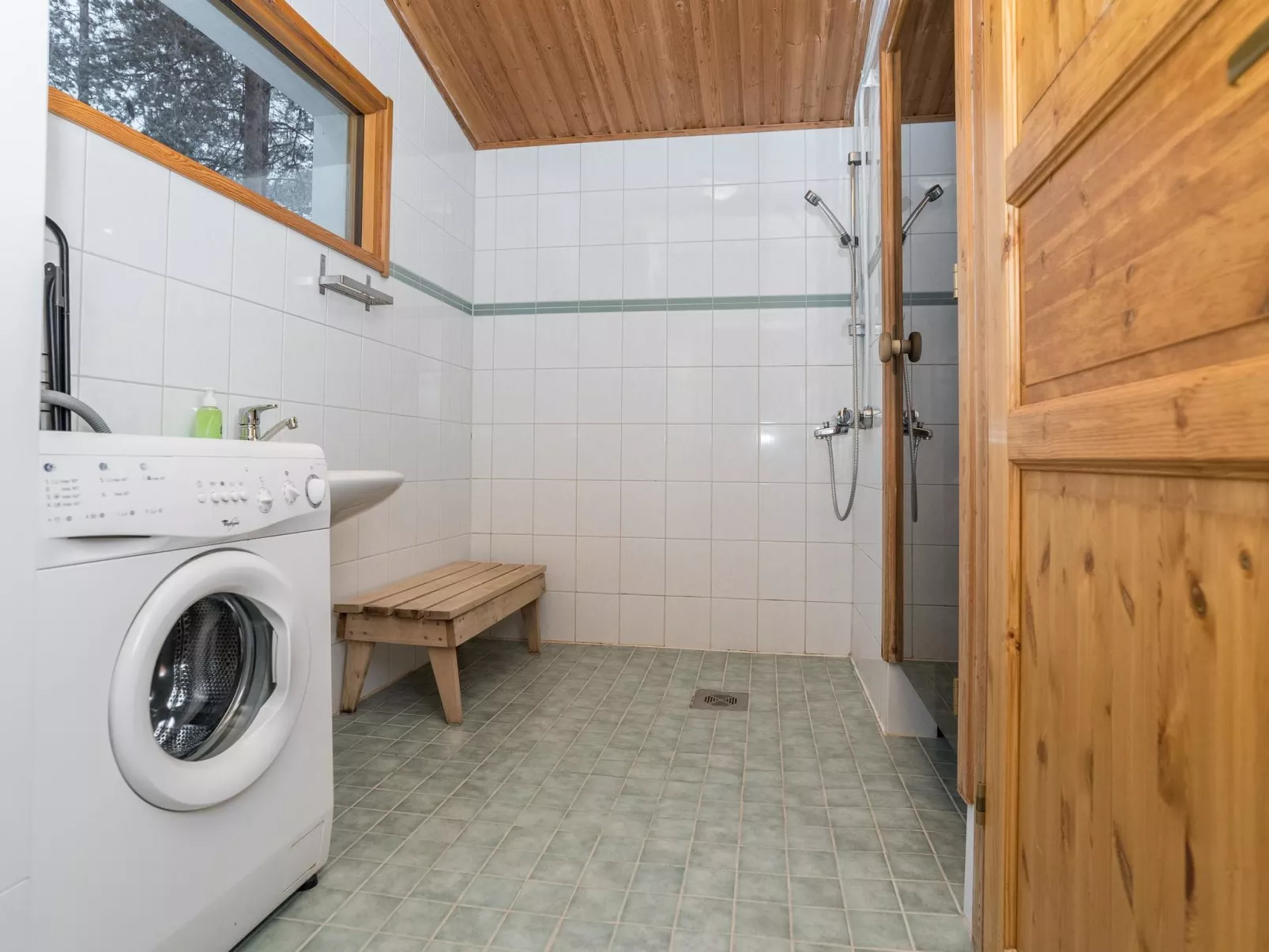 Villa kuusanka-Drinnen