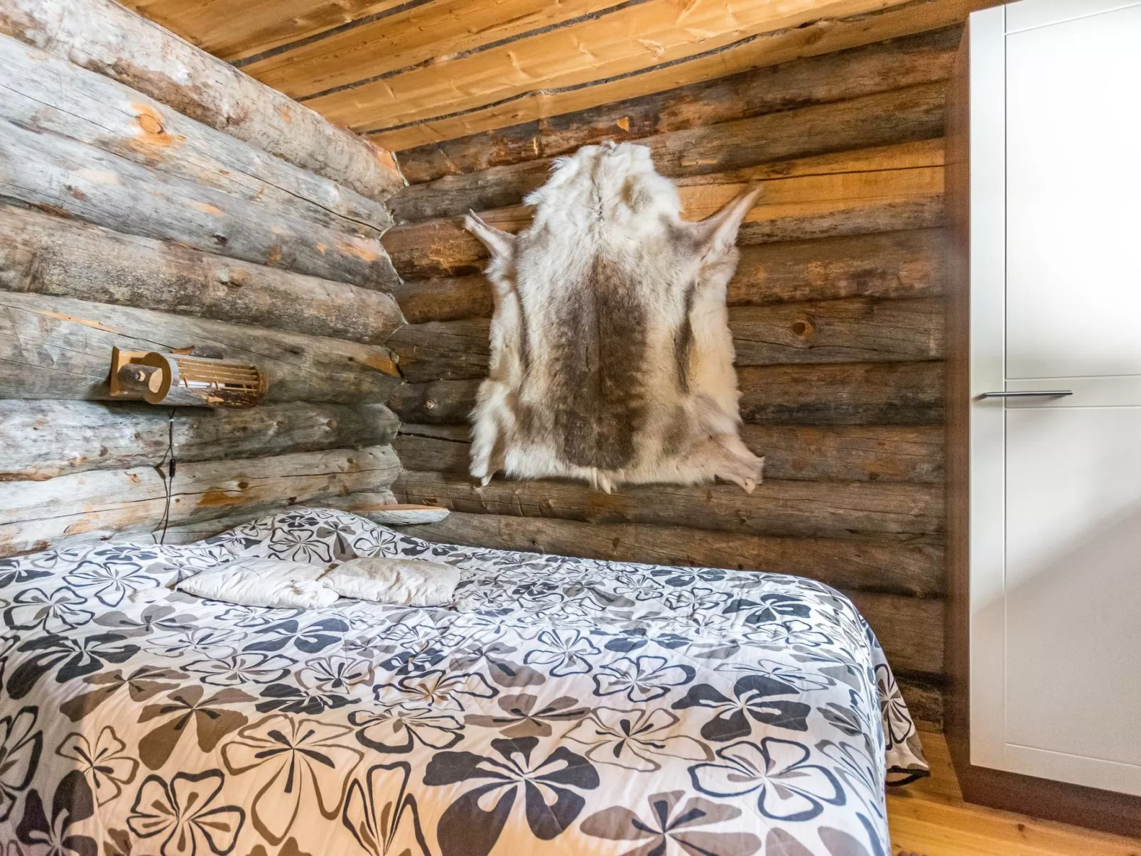 Seitsemän savua 4-Dedans