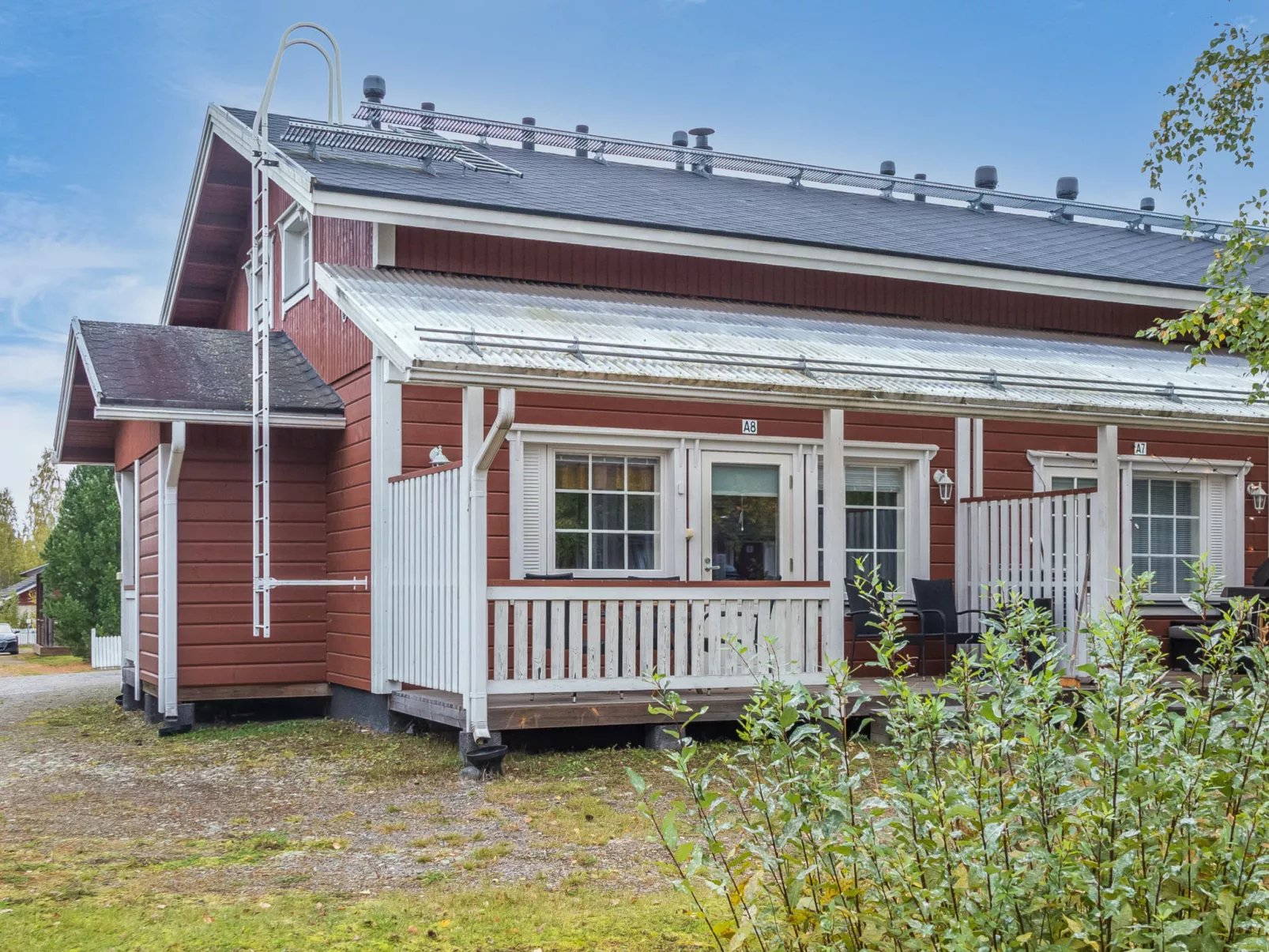 Karitahko a 8-Dedans