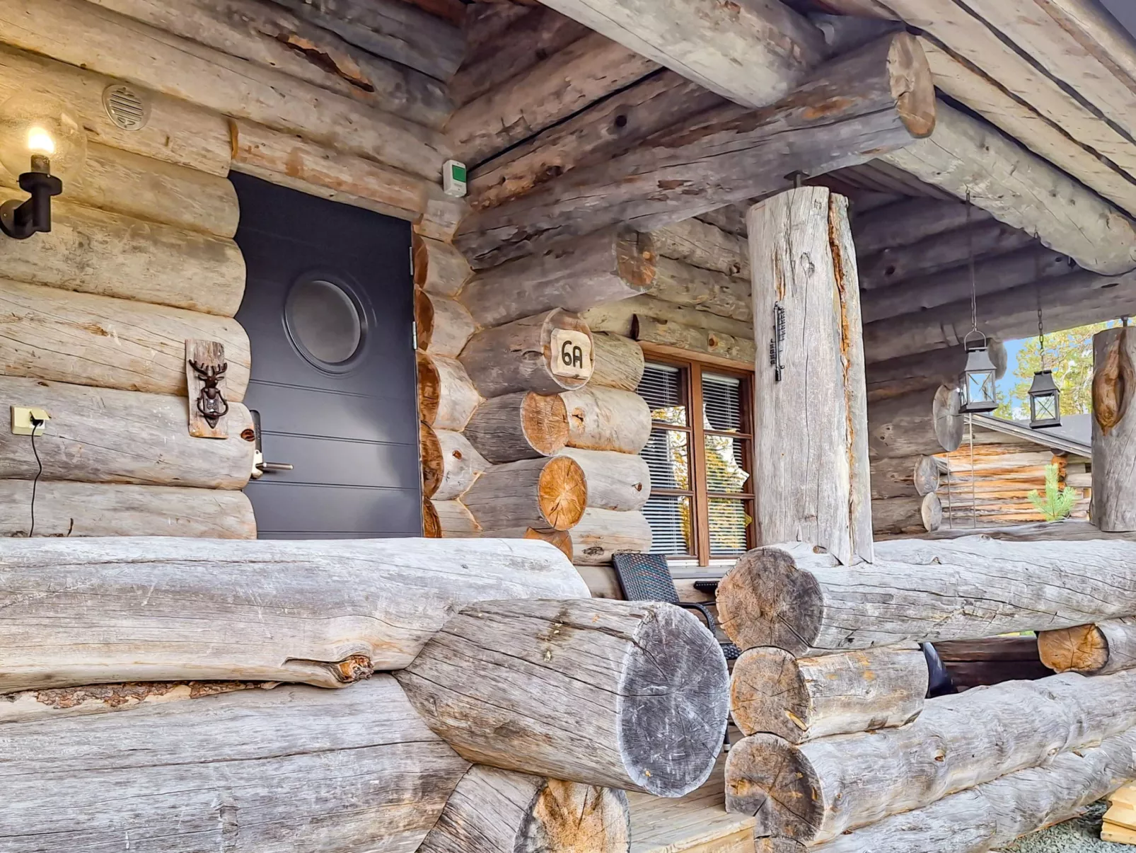 Kulta-vuosseli a-Drinnen