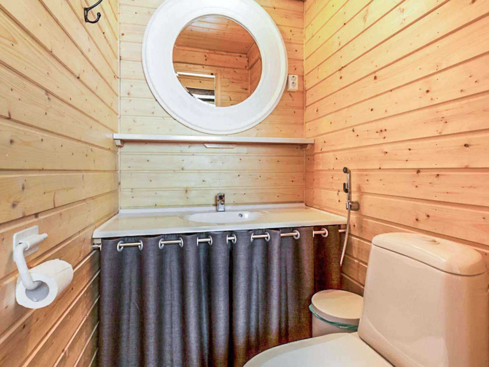 Hillankukka 5-Dedans