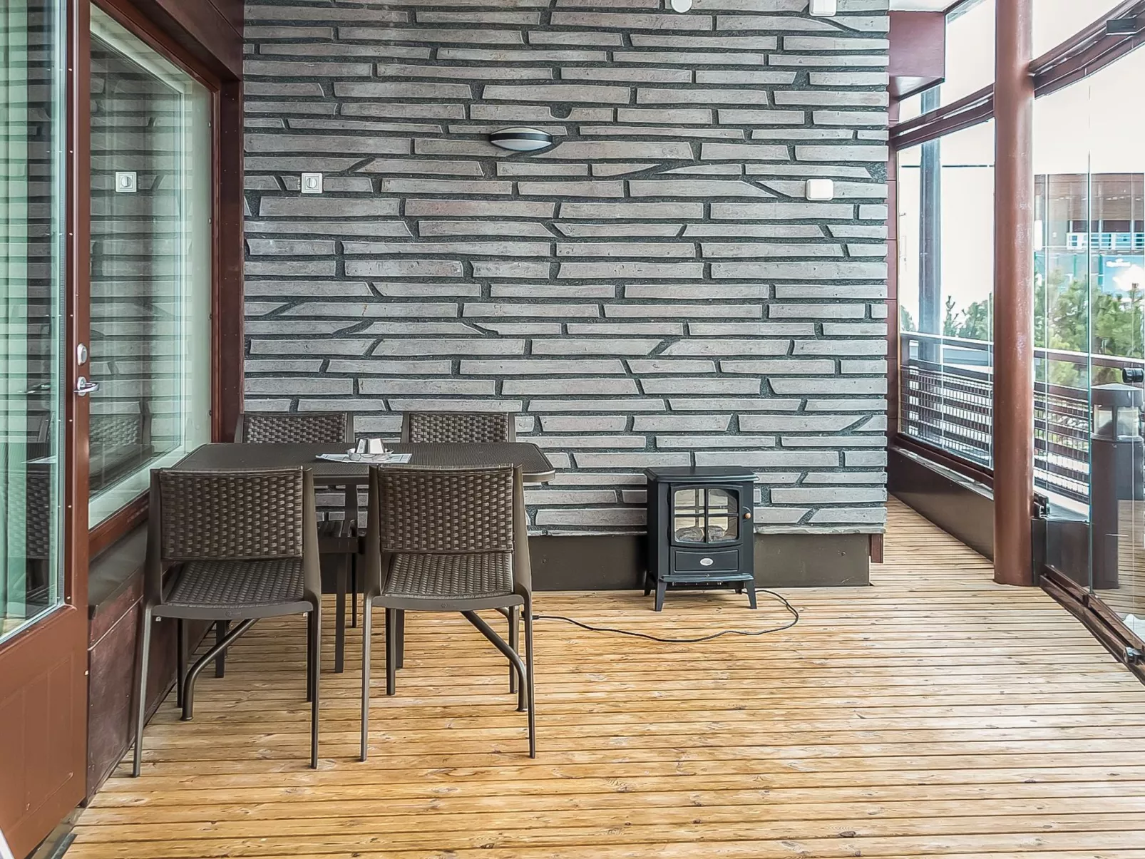 Tahko spa junior suite orange b2-Drinnen