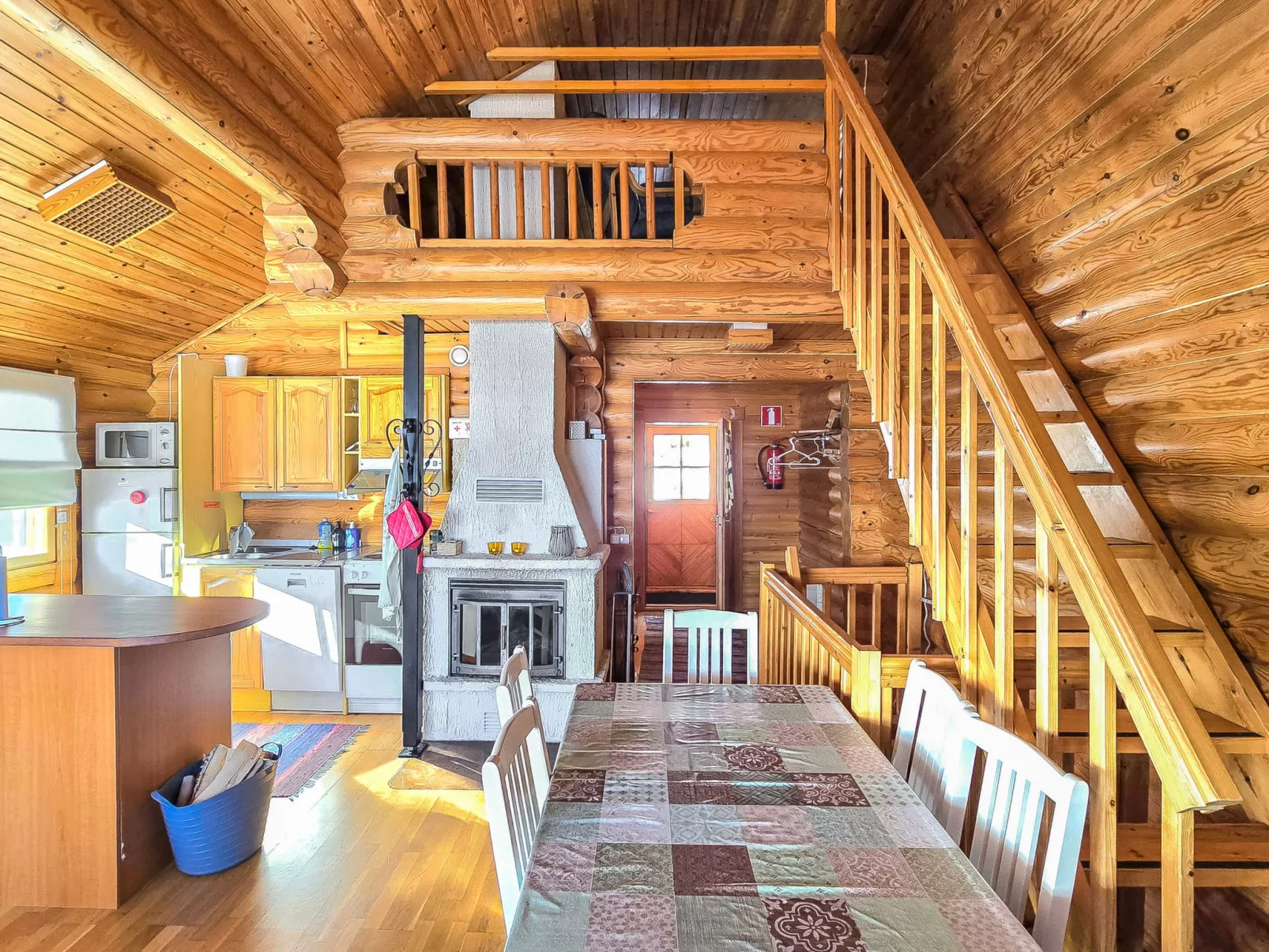 Alppi 7b paritalo-Dedans