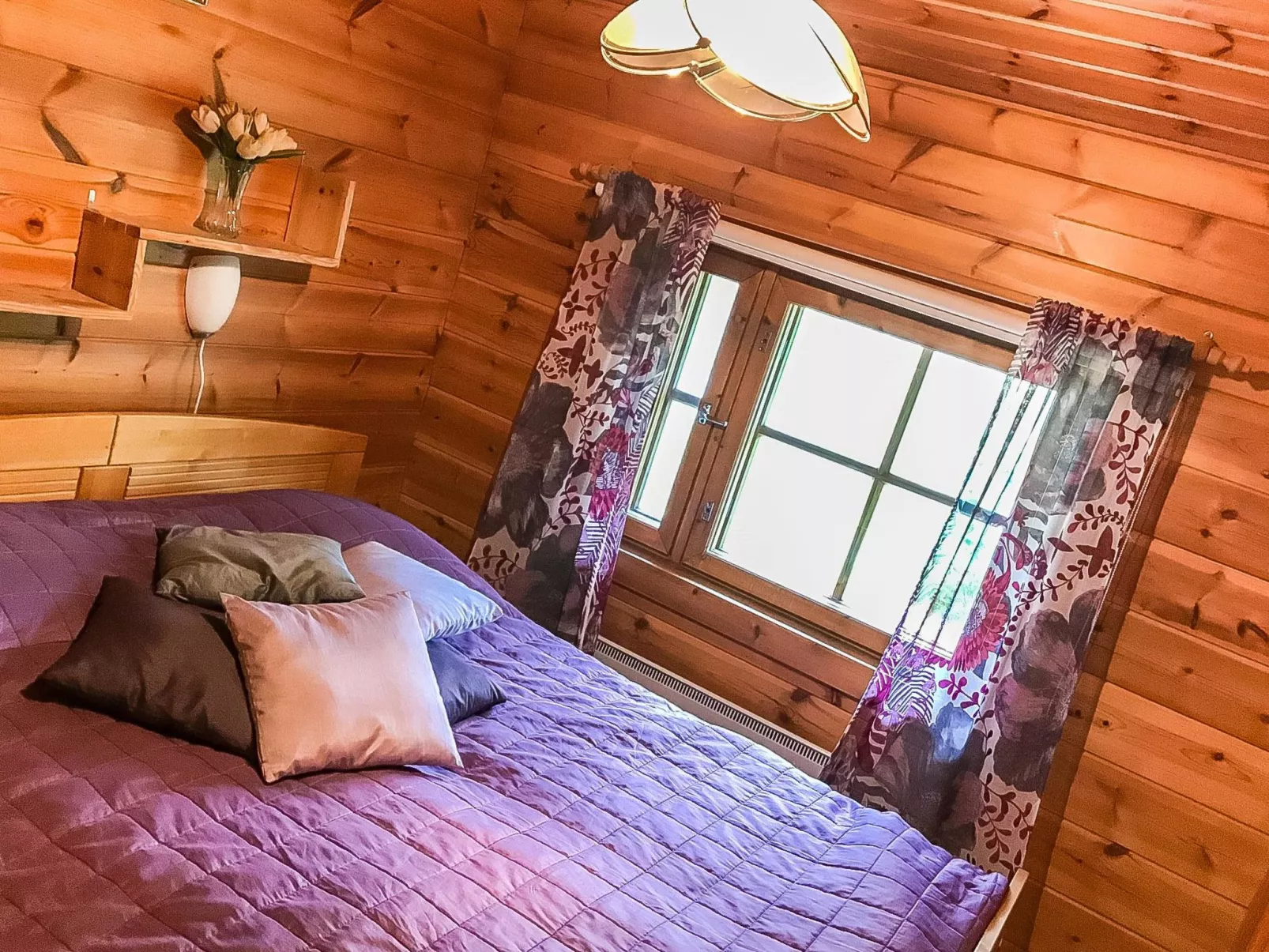 Hyrynpirtti mökki-Dedans