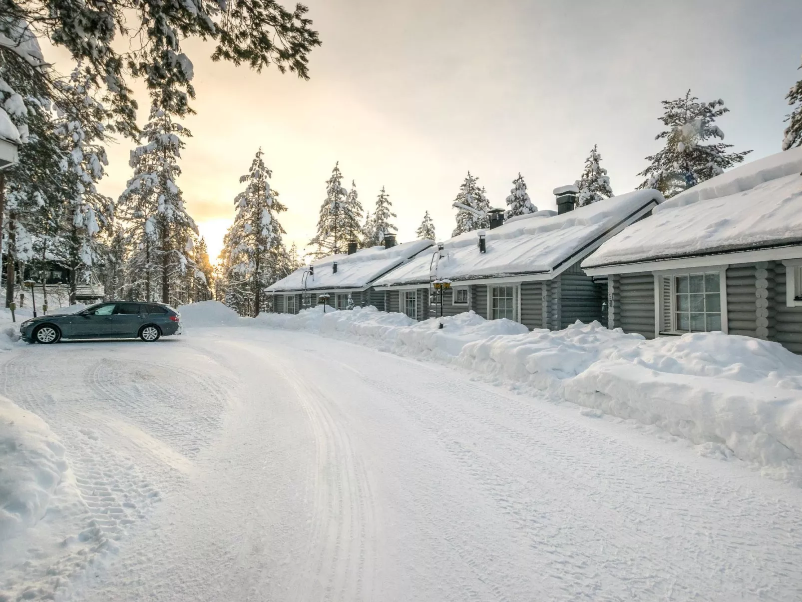 Ukkohovi 3 paritalo-Inside