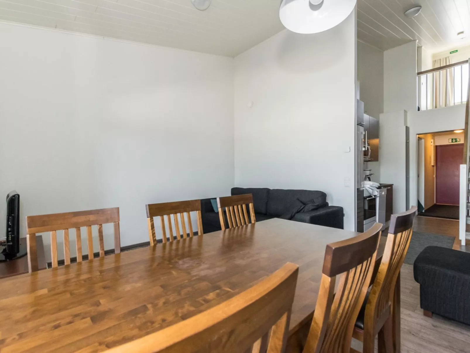 Skivillas 61 ukkohalla (b10)-Dedans