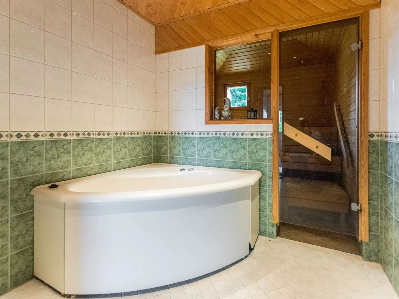 Villa jokiranta-Dedans