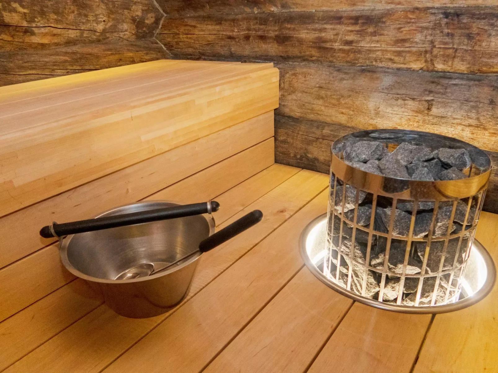 Salmikangas f2-Dedans