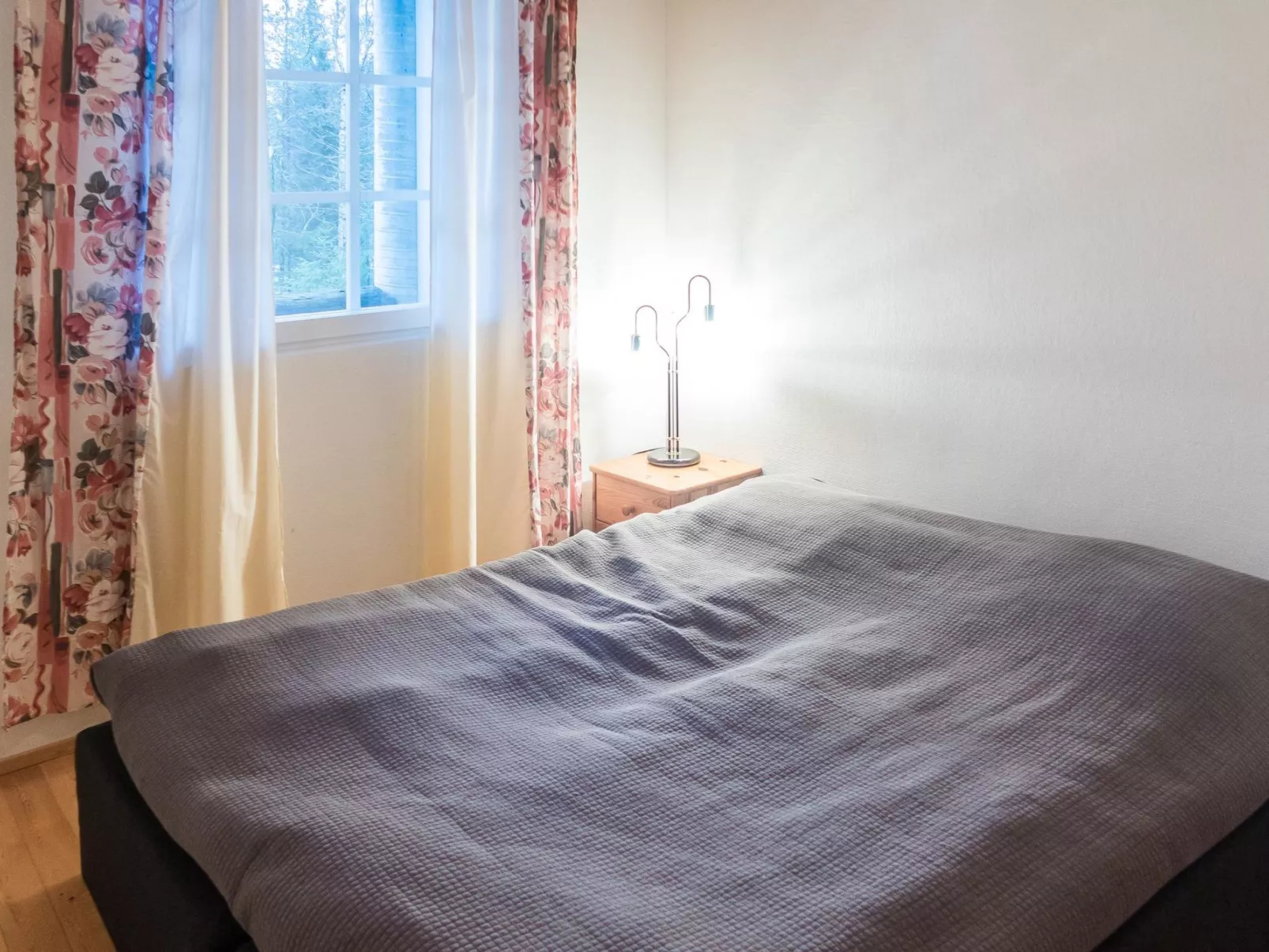 Rukanpesä 2a-Drinnen