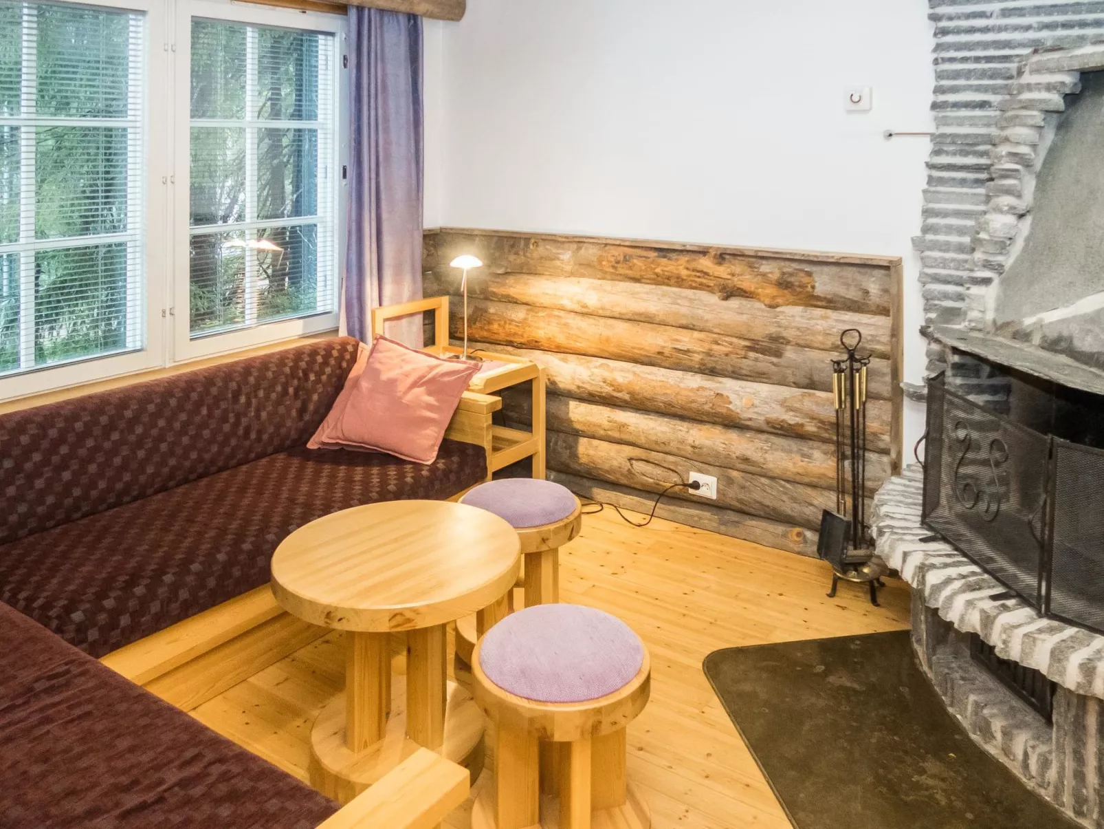 Rukanpesä 2b-Dedans