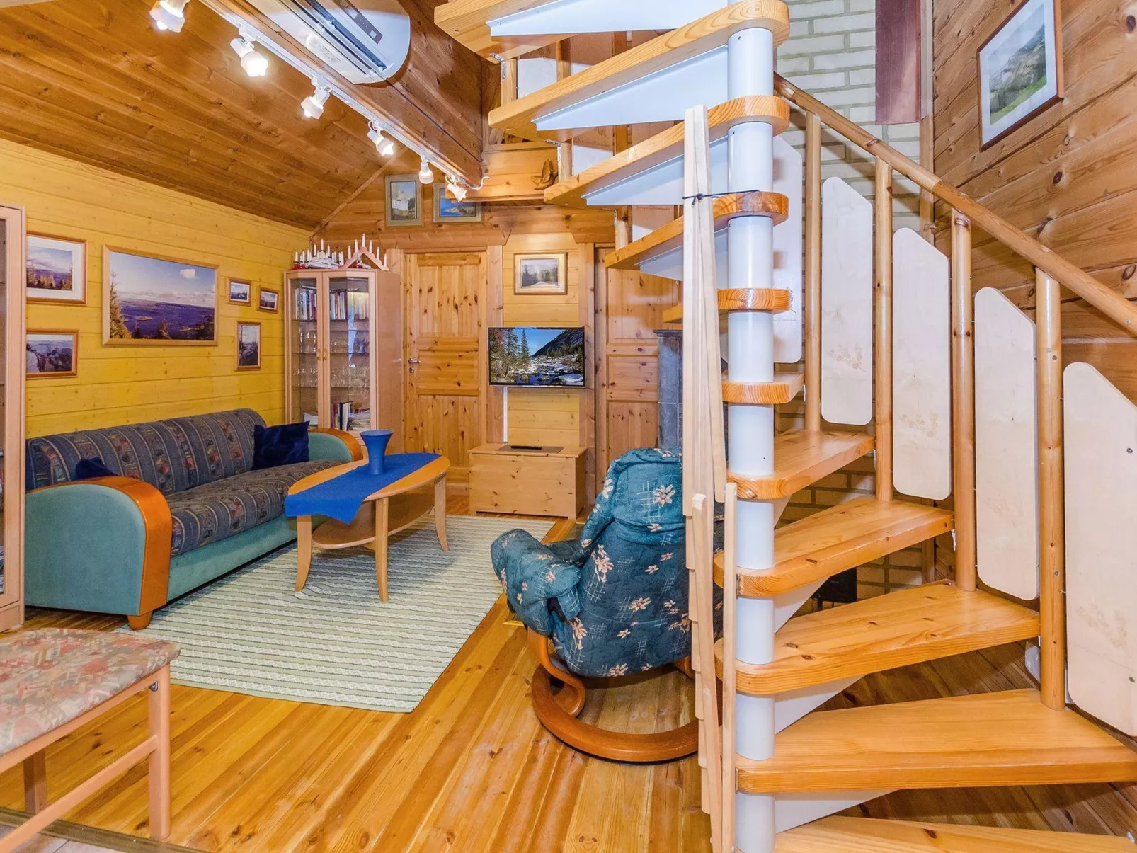 Villa käpytikka-Dedans