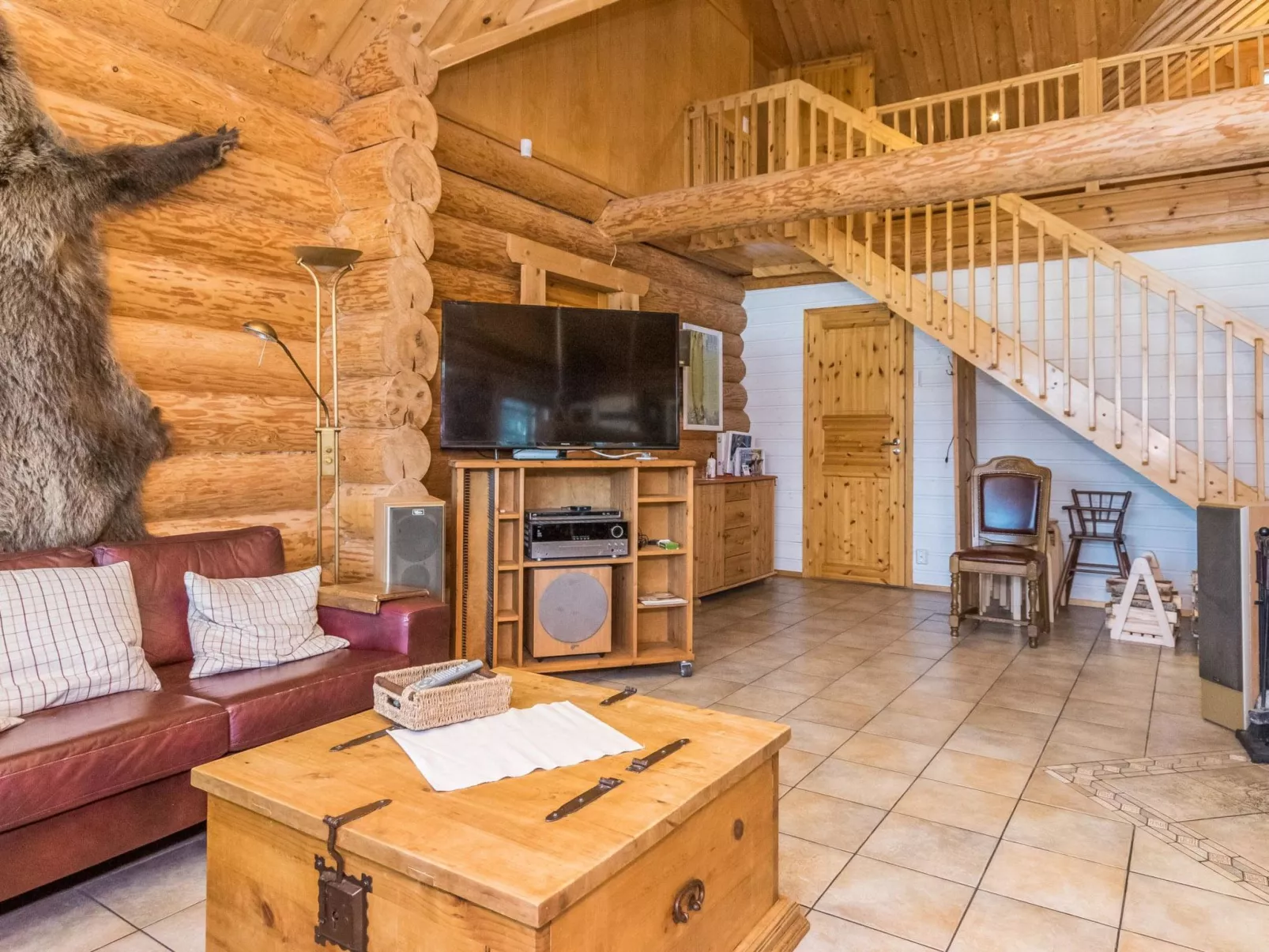 Kaidan kunkku-Dedans