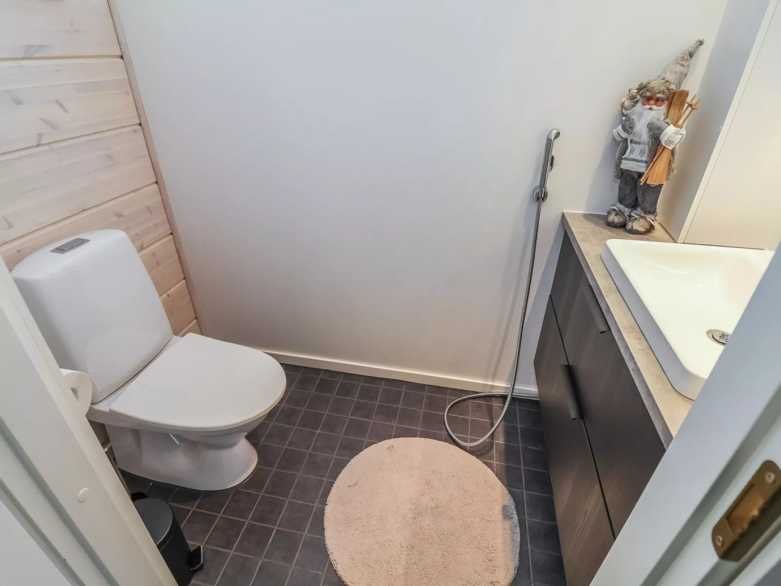 Koukkupolku 5-Drinnen