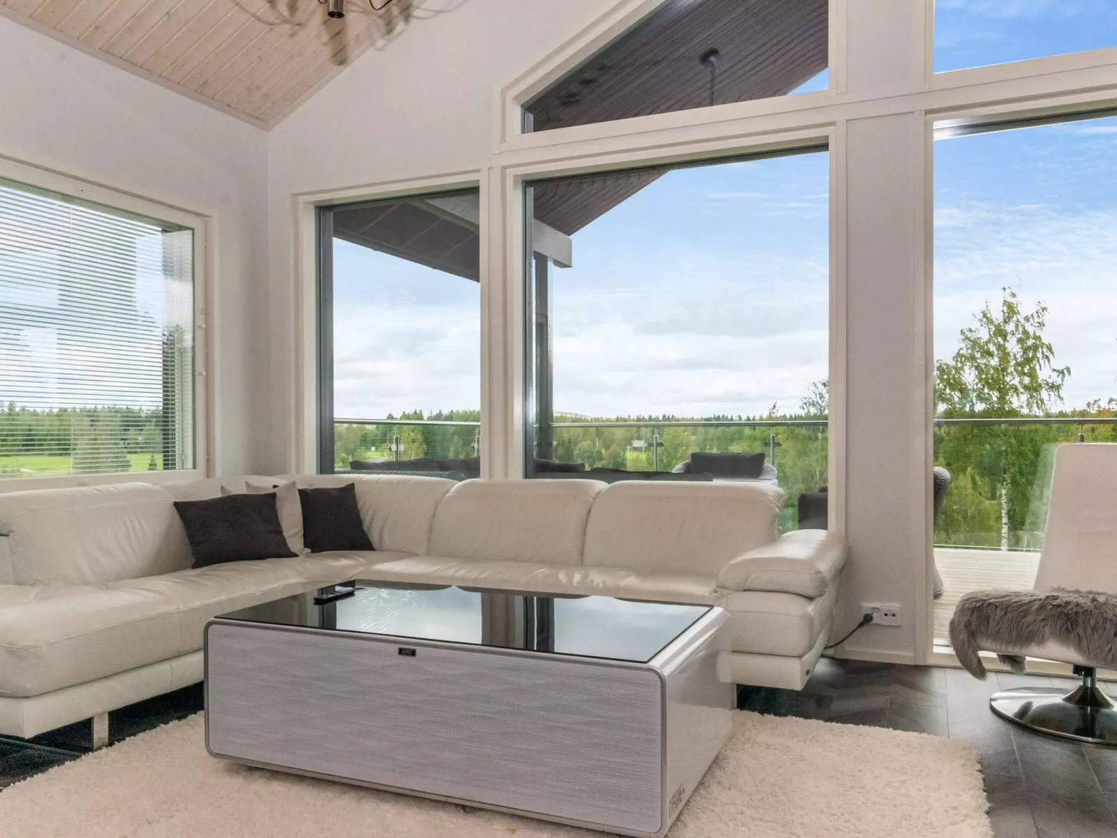 Villa hill magia-Dedans