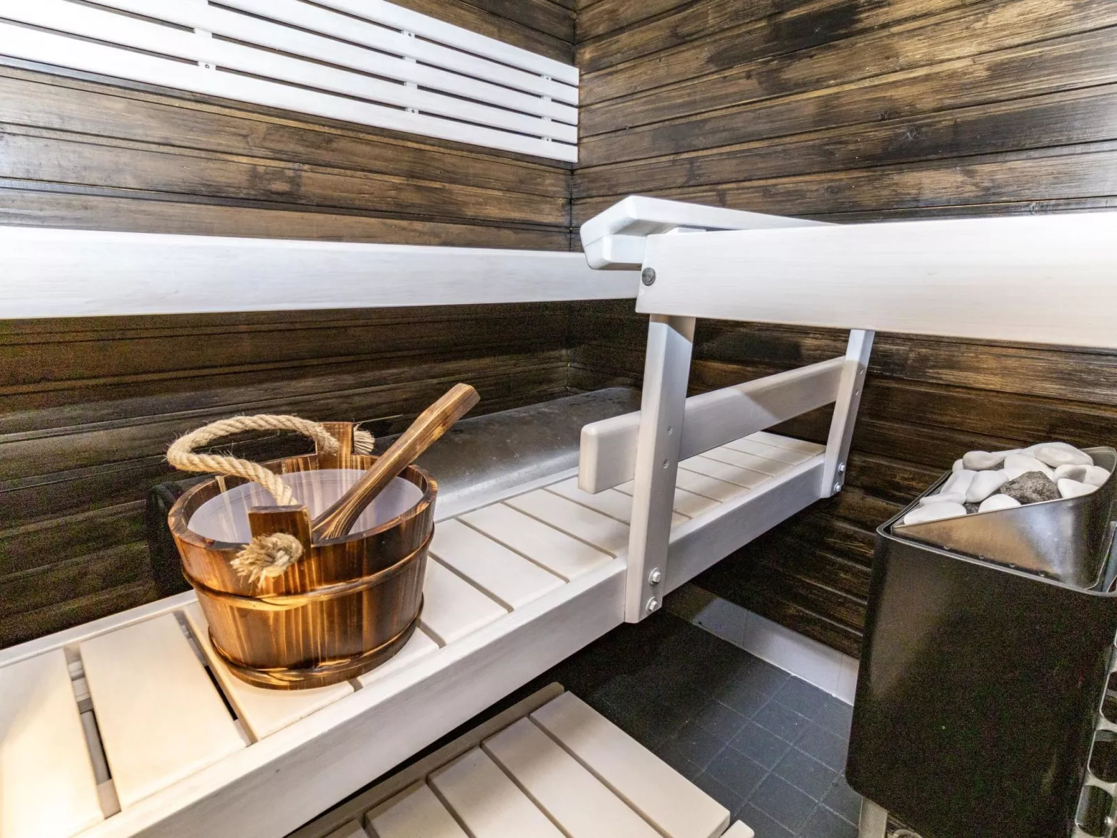 Rukan ankkuri-Drinnen