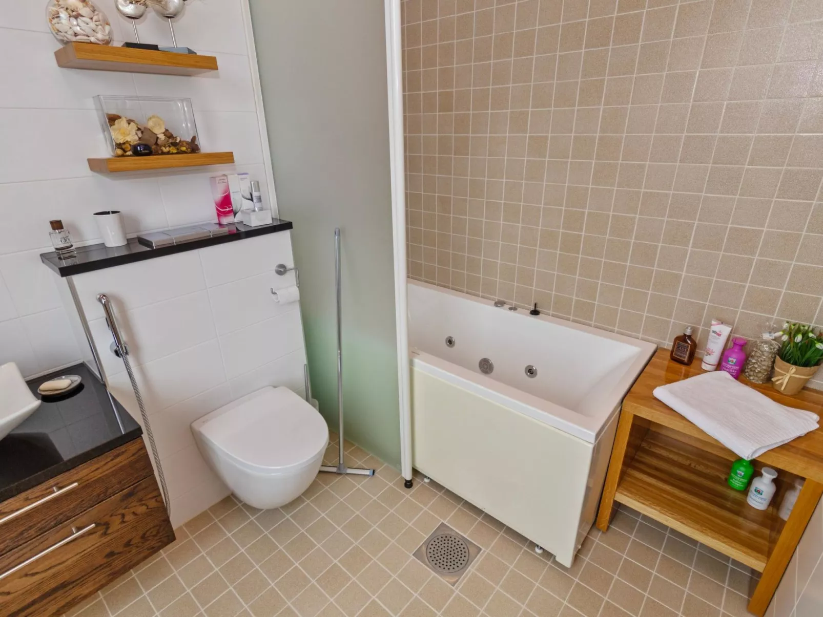 Holy lake chalet a-Drinnen